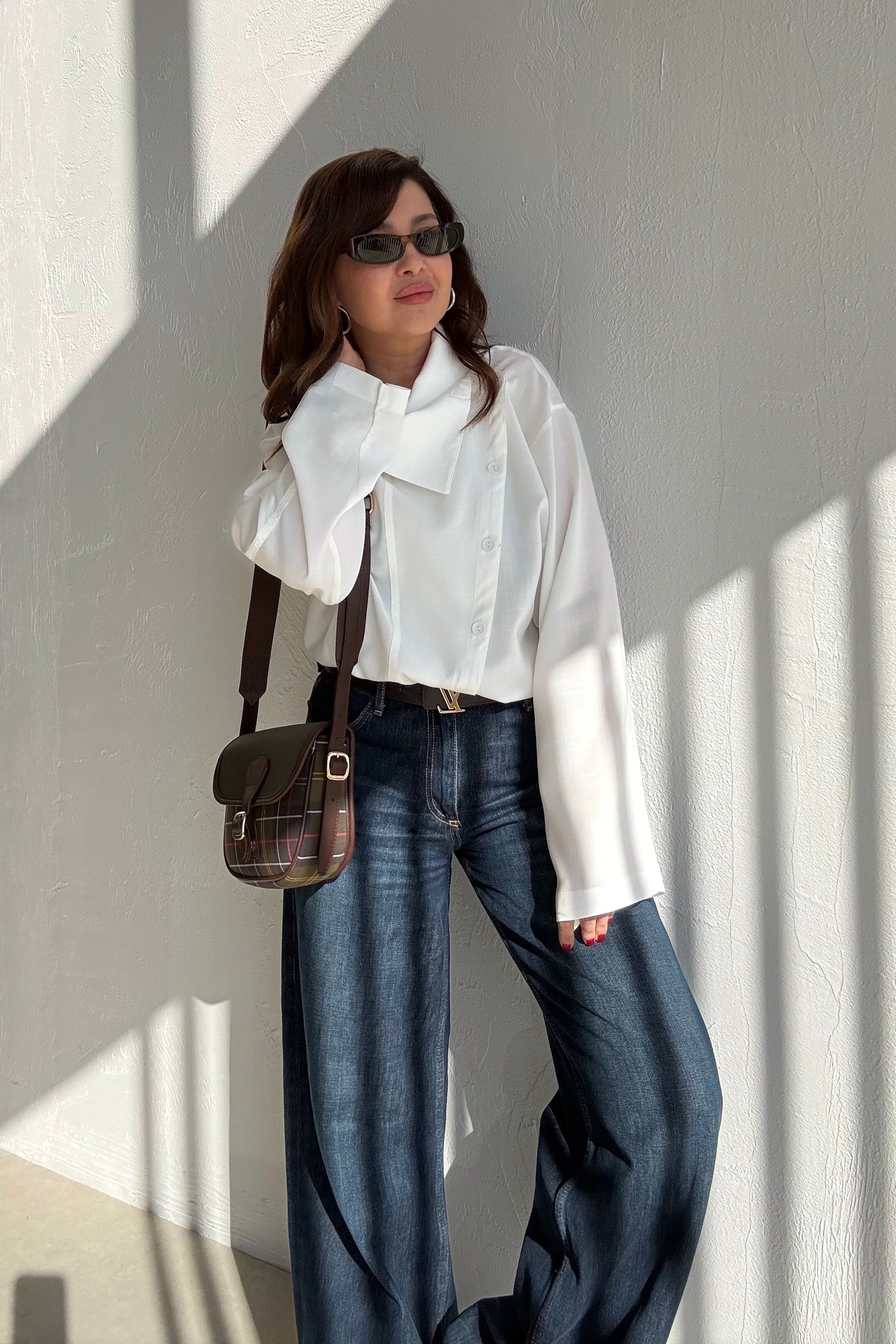 Beyaz Asimetrik Gömlek 