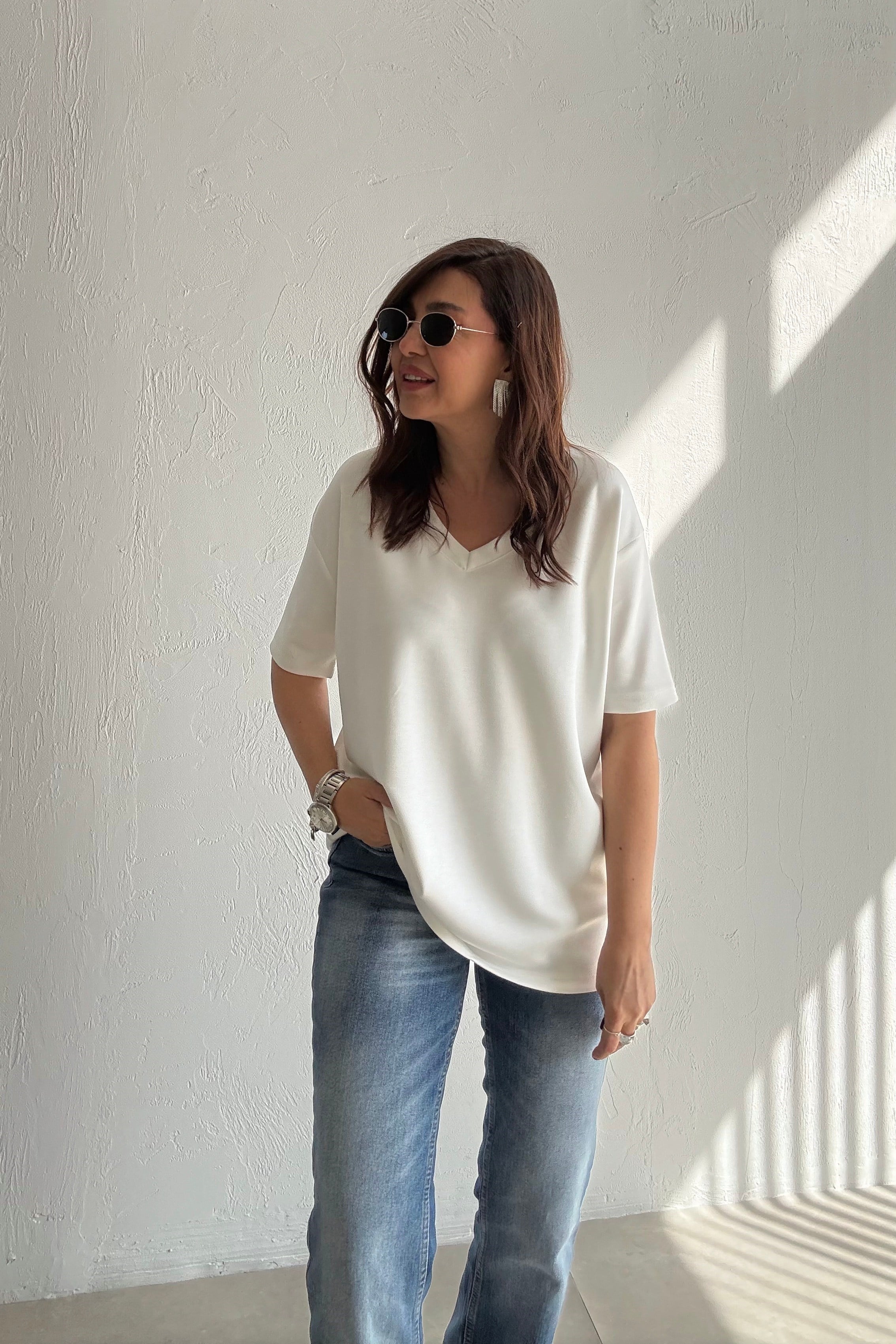 Ekru V Yaka Modal Tişört 