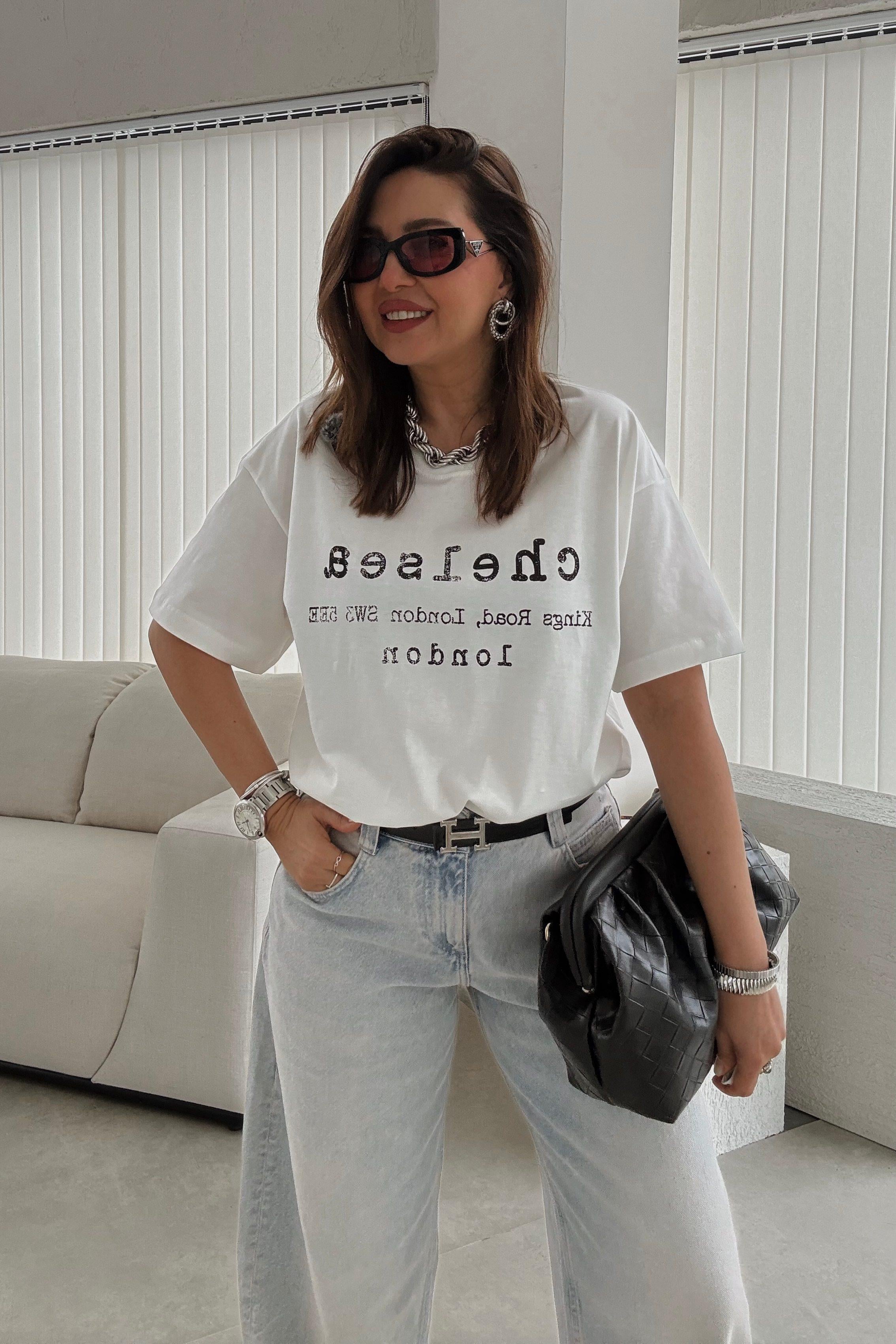 Ekru Yazılı Tişört 