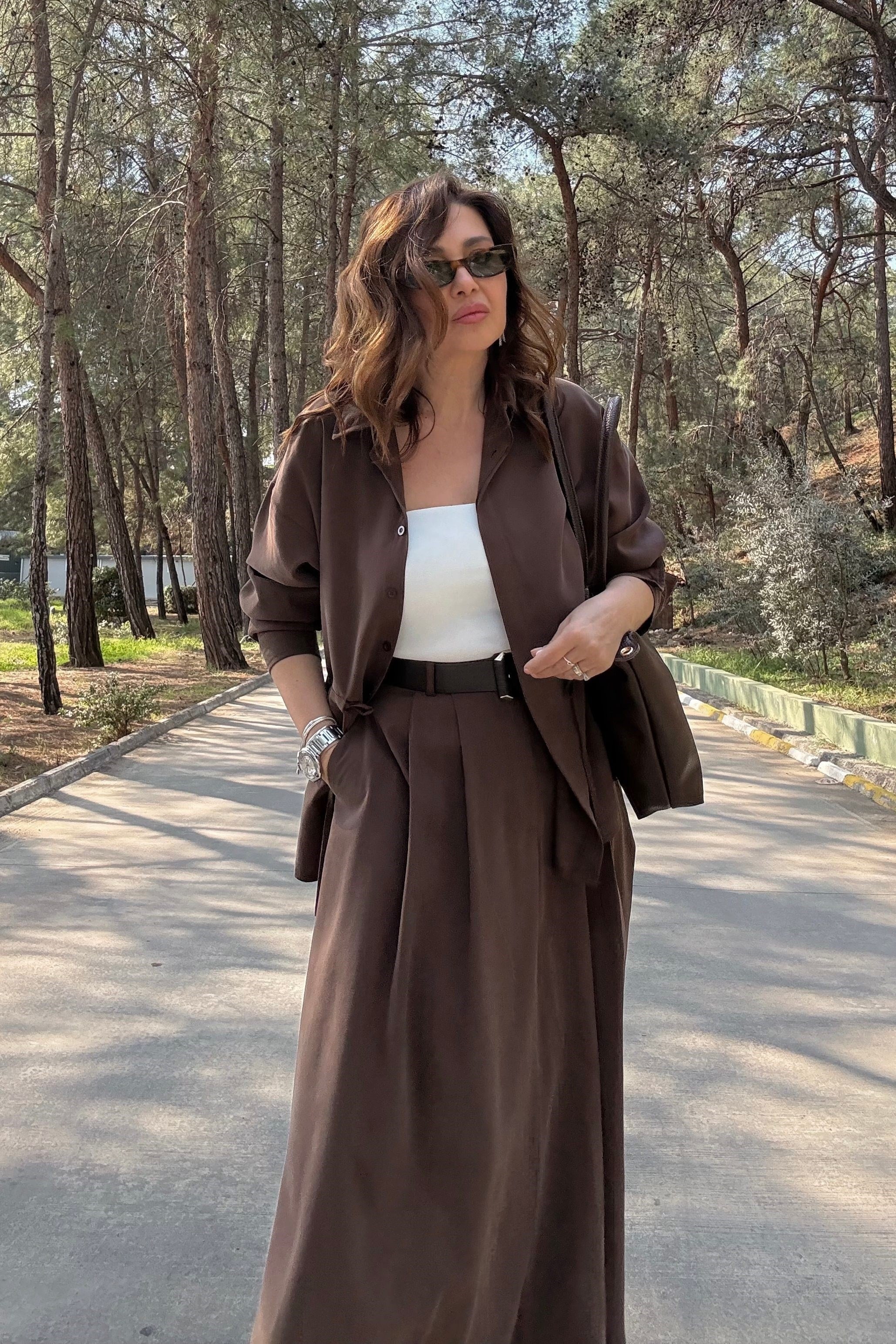 Kahverengi Etekli Spor Takım 