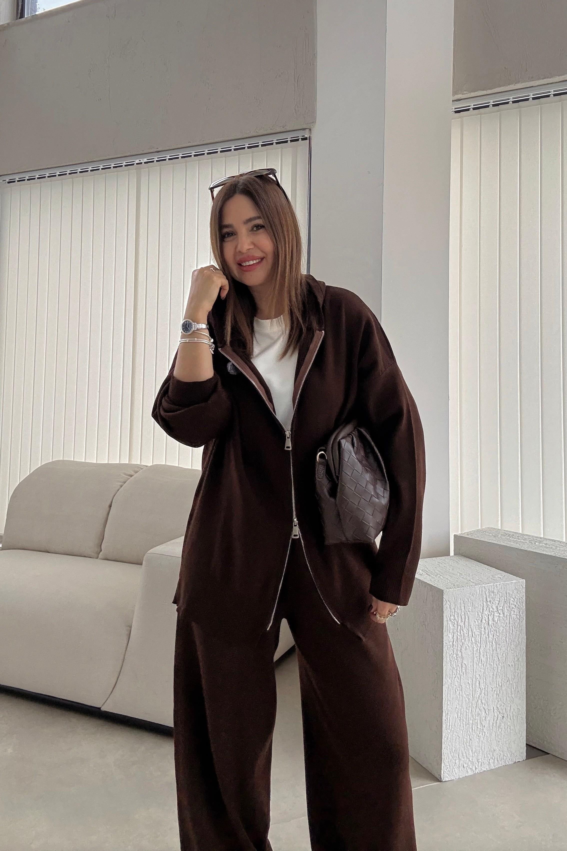 Koyu Kahve Fermuarlı Triko Takım 