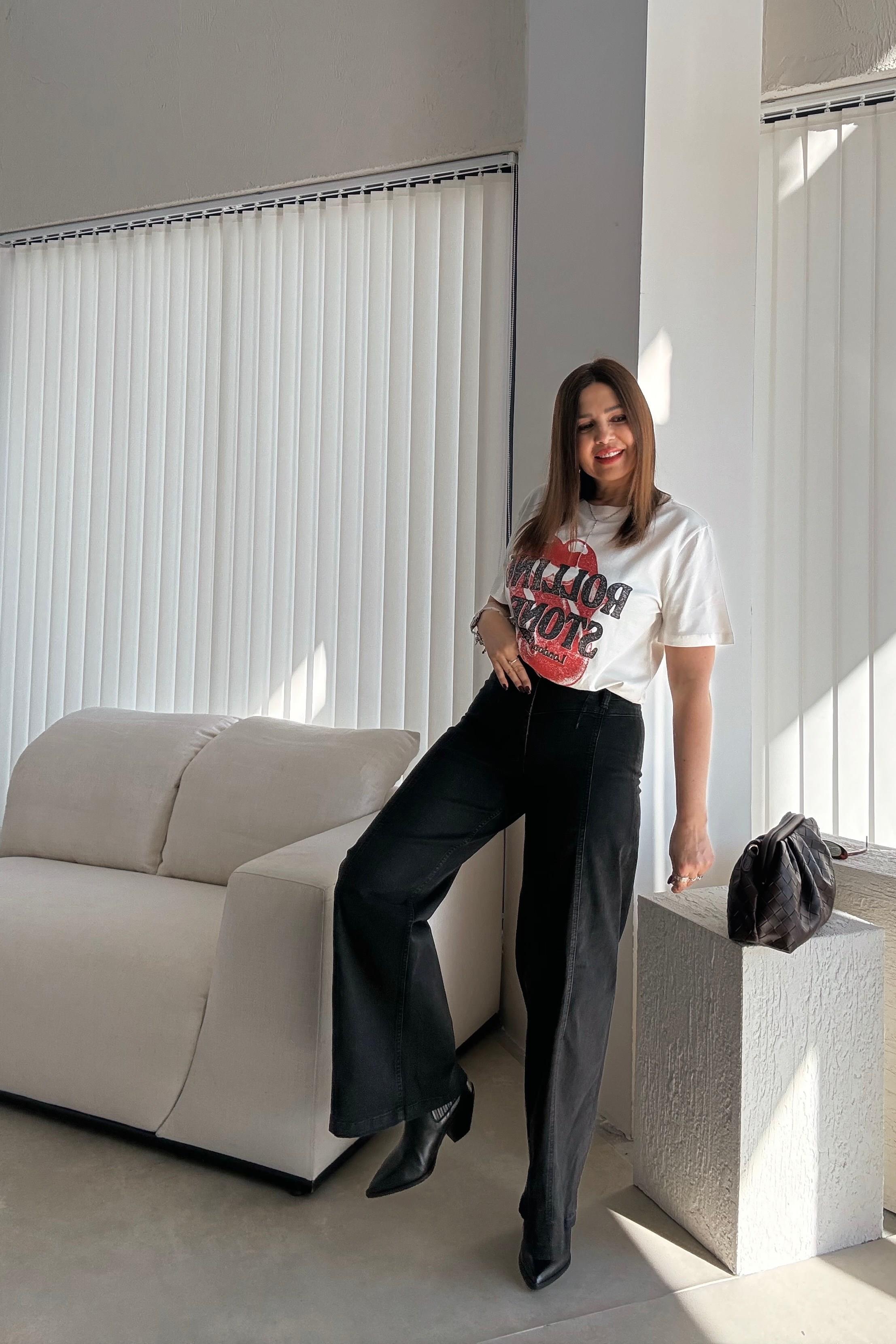 Siyah Dikişli Likralı Jean 