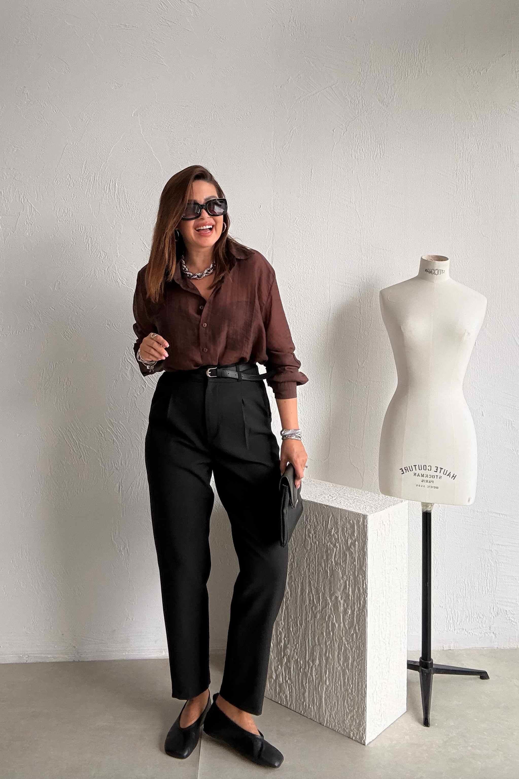 Siyah Kemerli Havuç Pantolon 