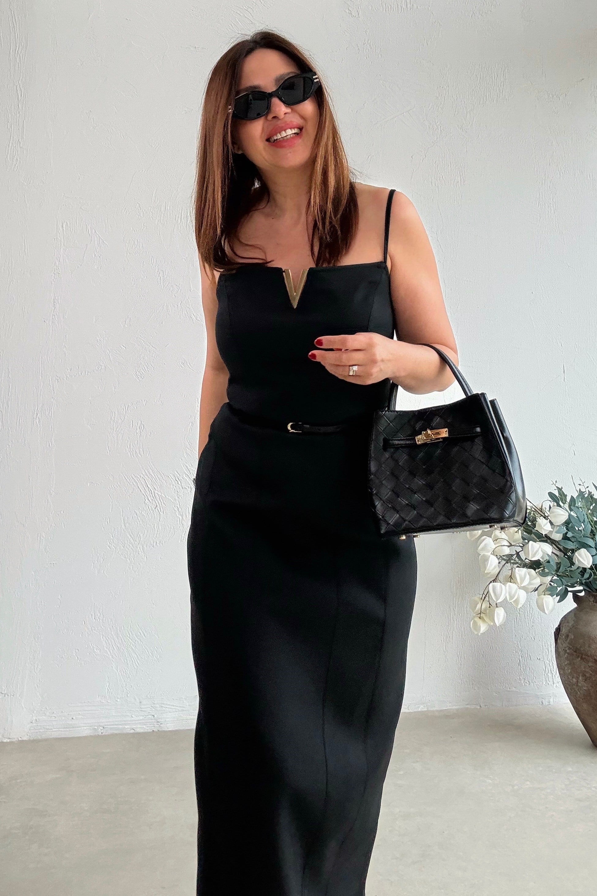 Aksesuarlı Elbise SİYAH