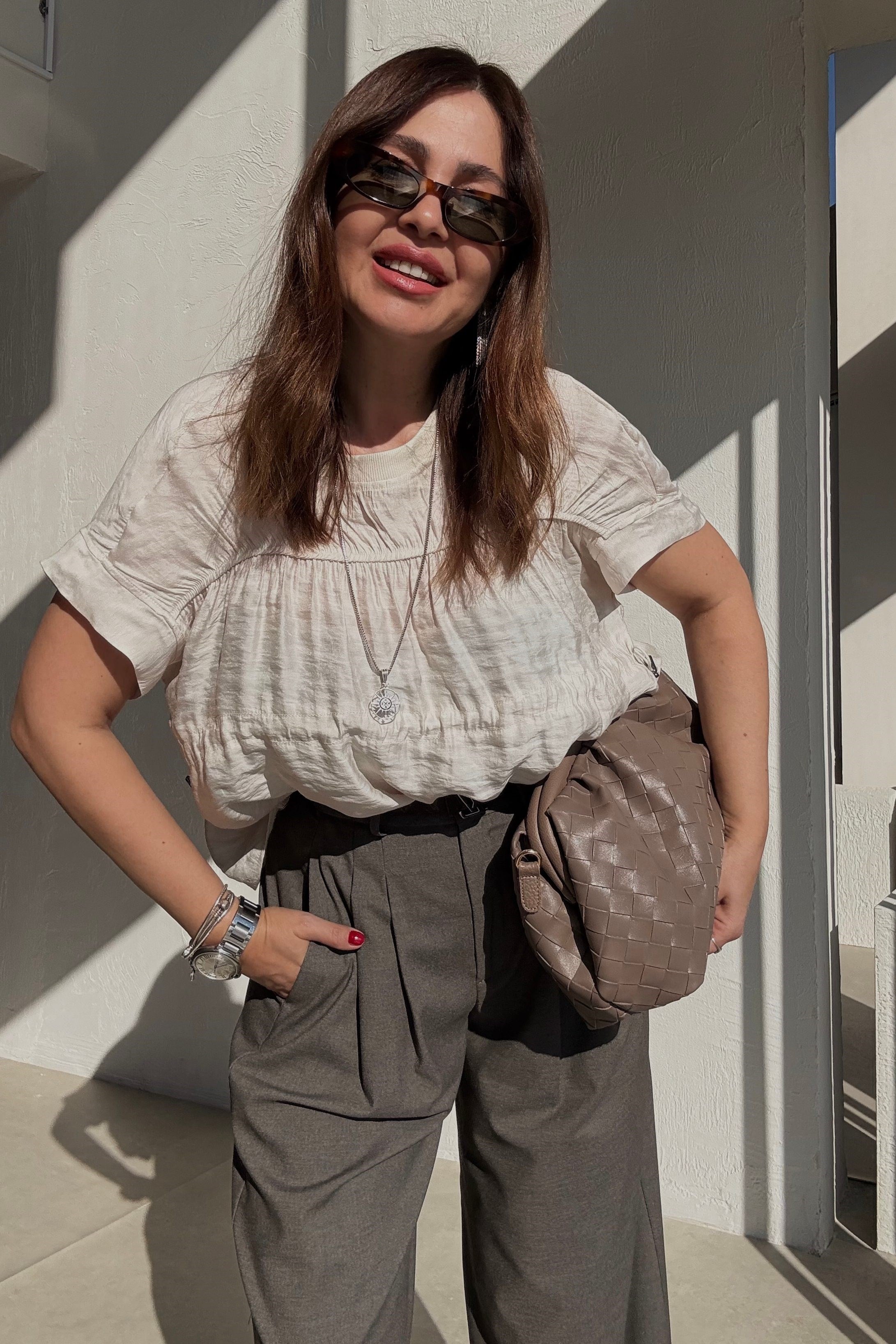 Bej Rengi  Düşük Kollu Bluz 