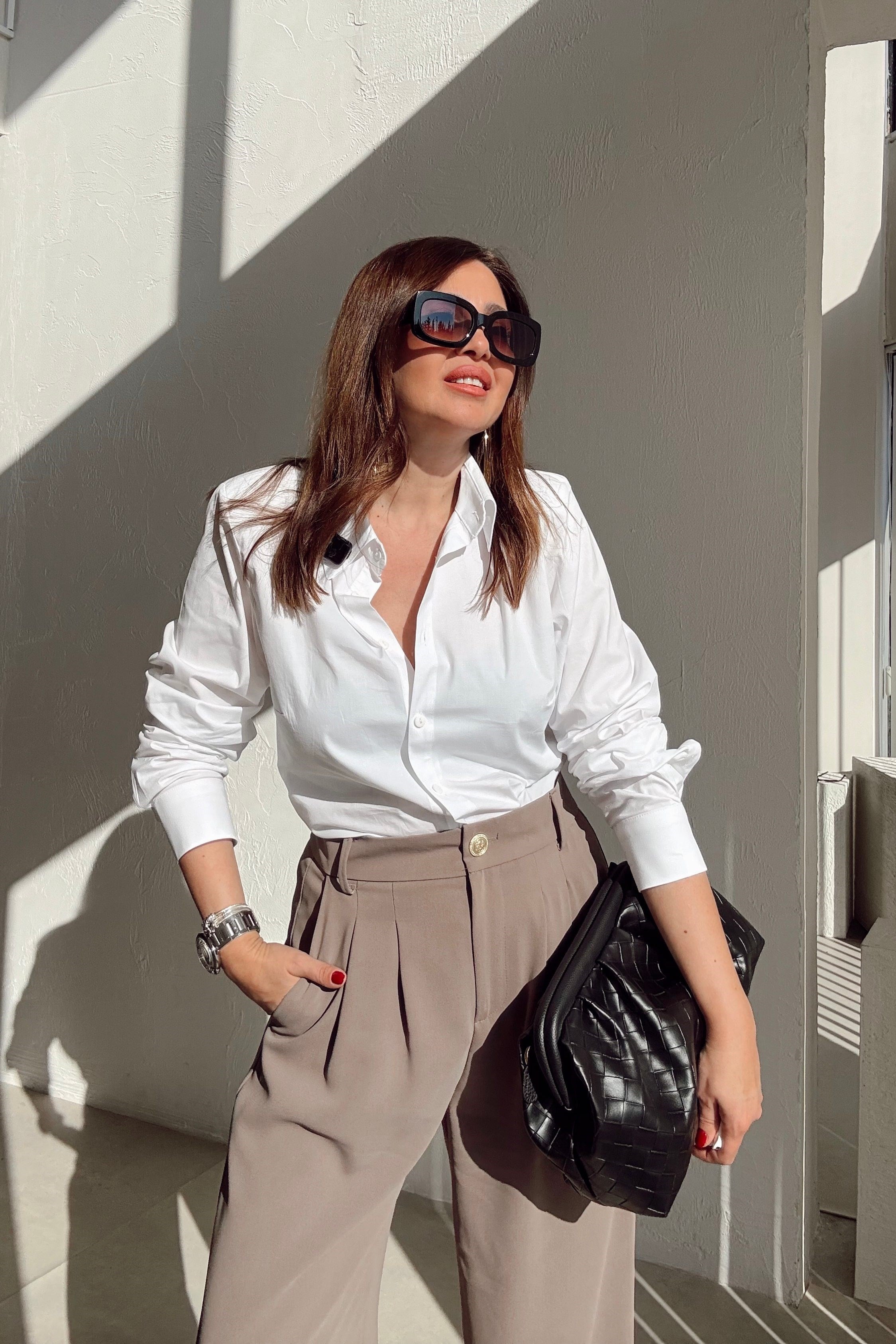 Beyaz Vatkalı Fit Gömlek 