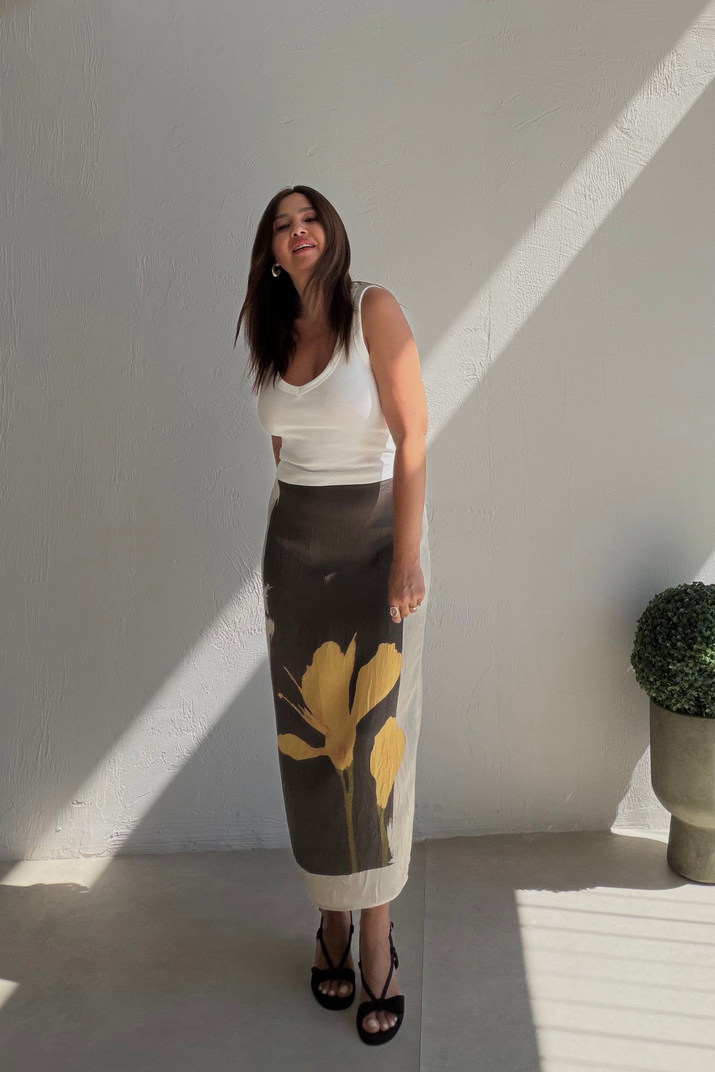 Çiçek Desenli Saten Etek BEJ