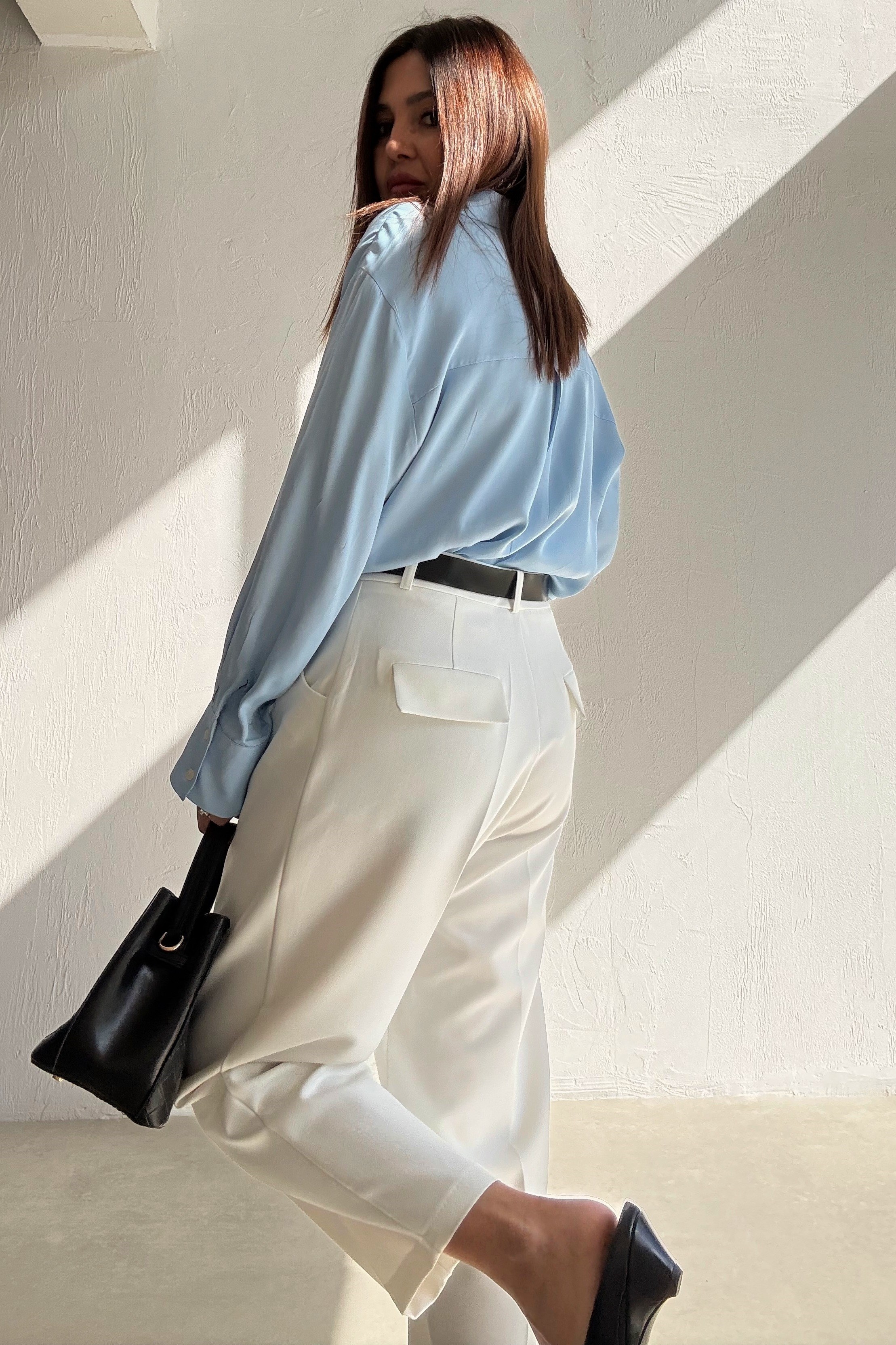 Ekru Kapak Cepli Pantolon 