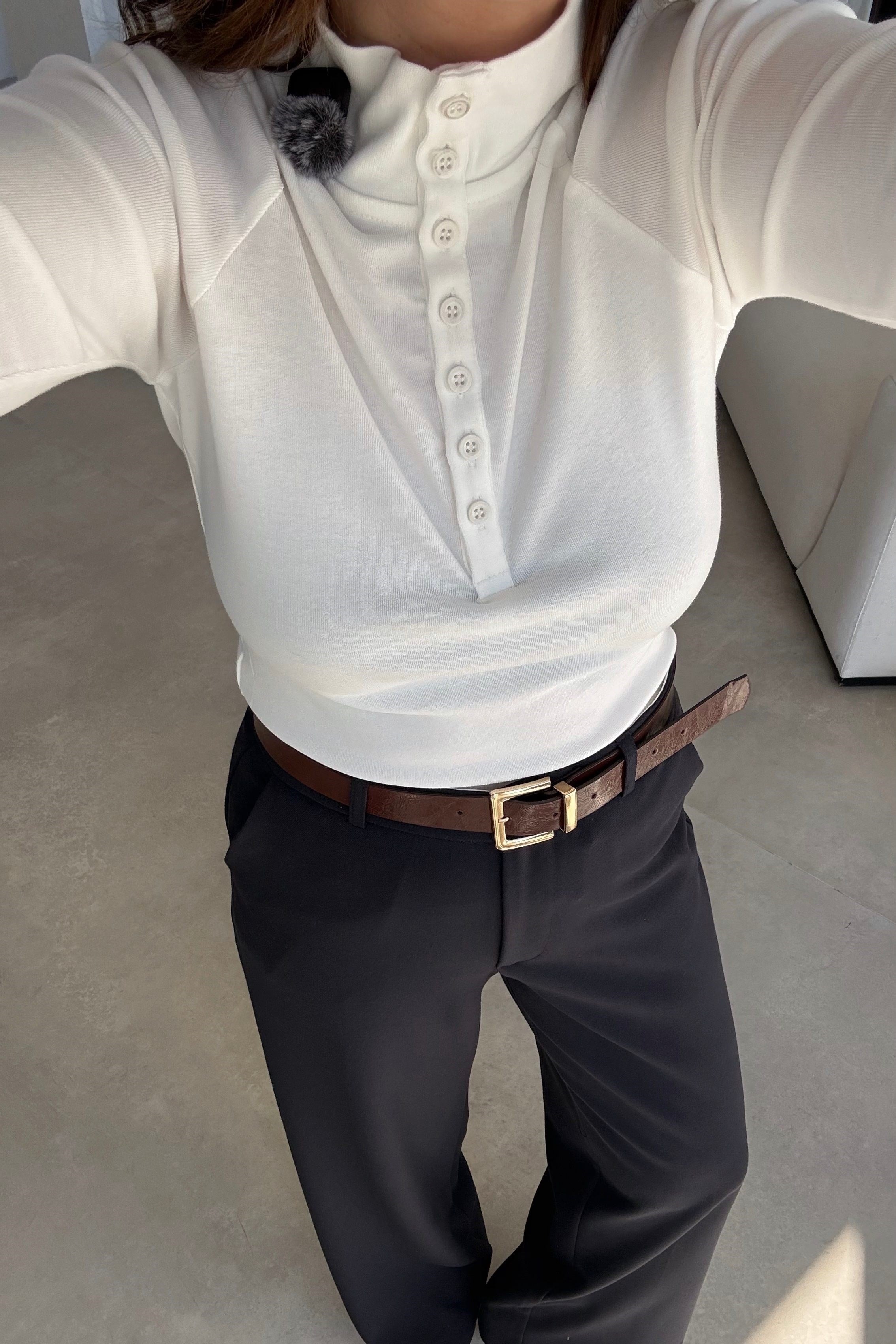 Ekru Yüksek Yaka Basic Üst 