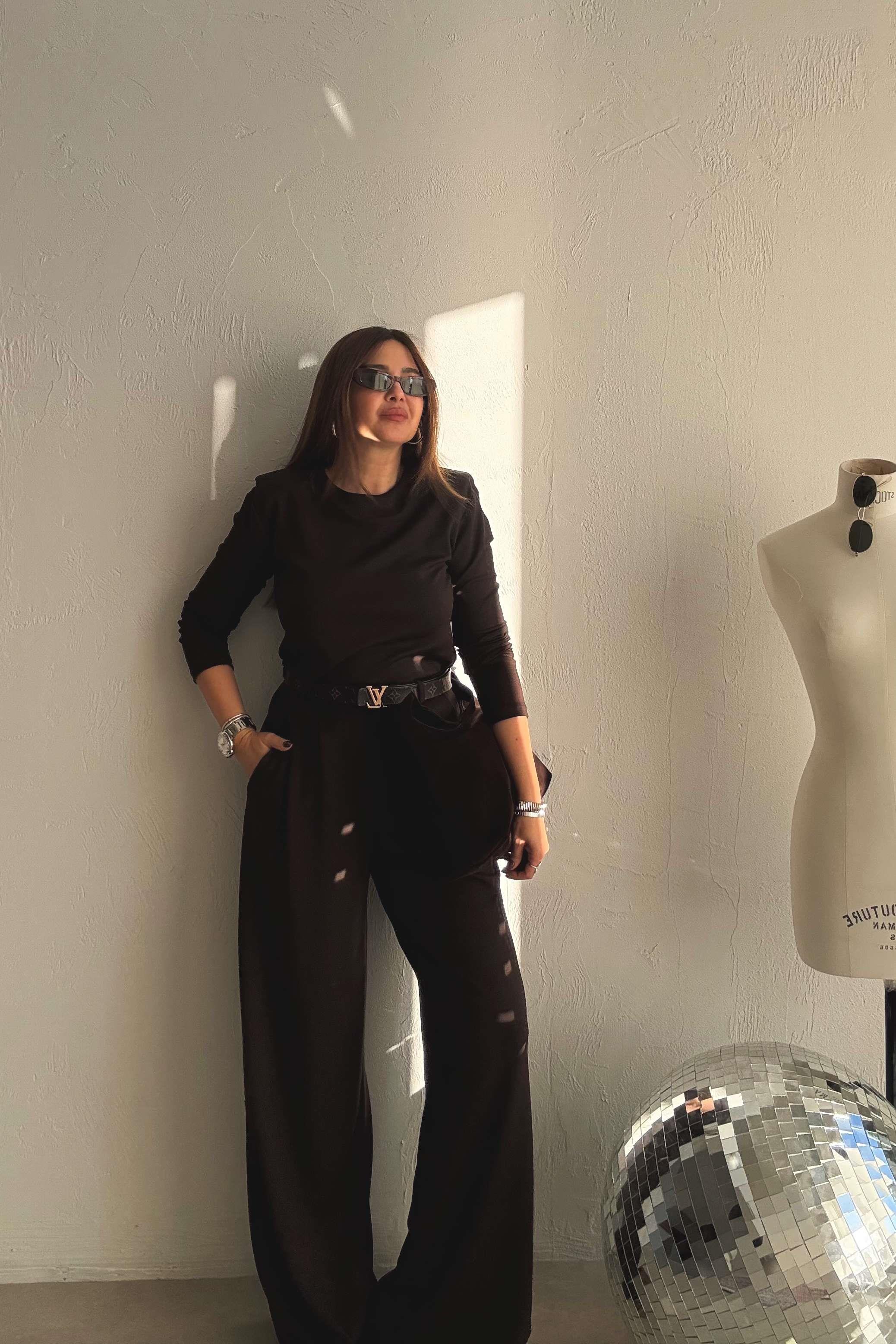 Kahverengi Vatkalı Bluz Pantolon Takım 
