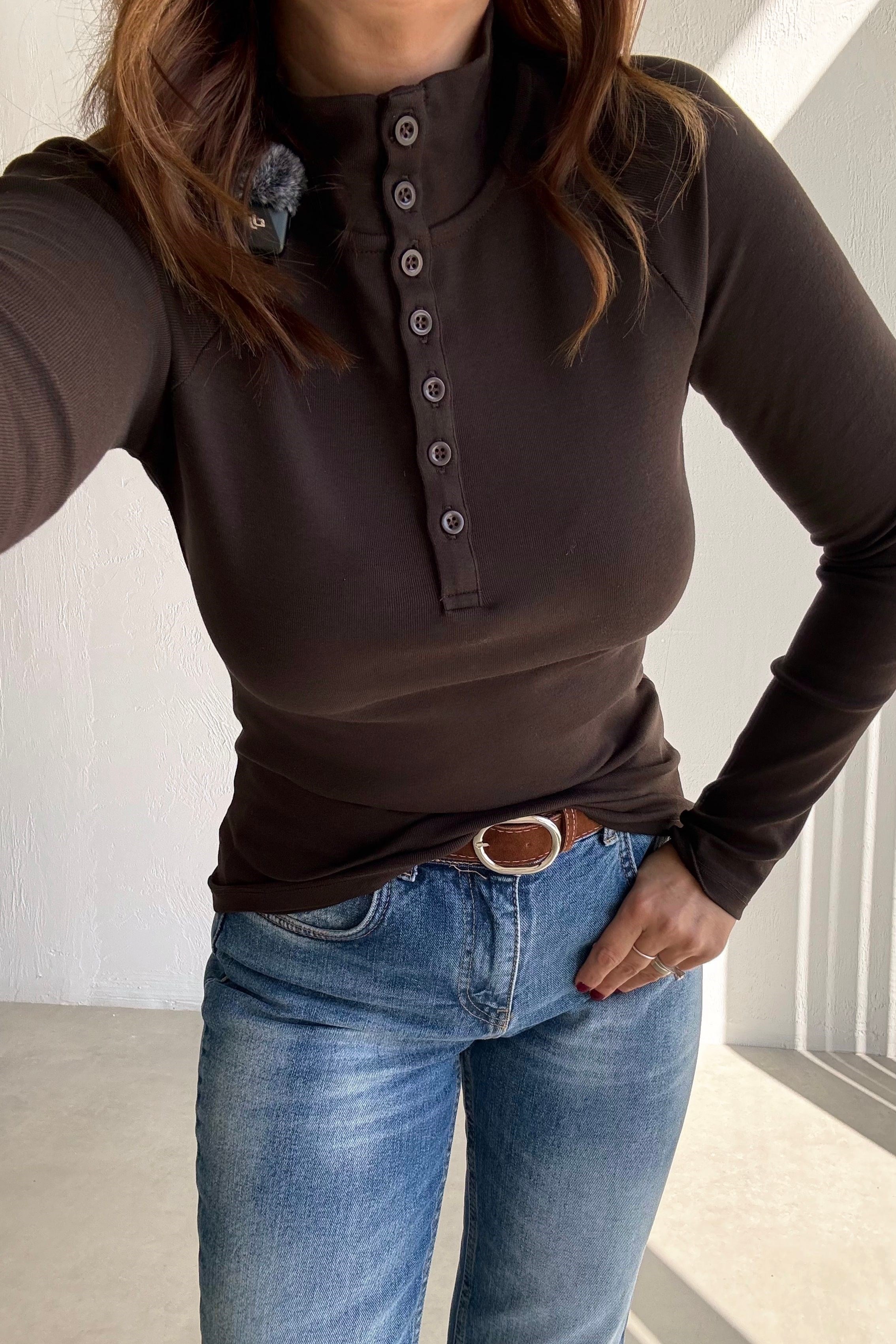 Kahverengi Yüksek Yaka Basic Üst 