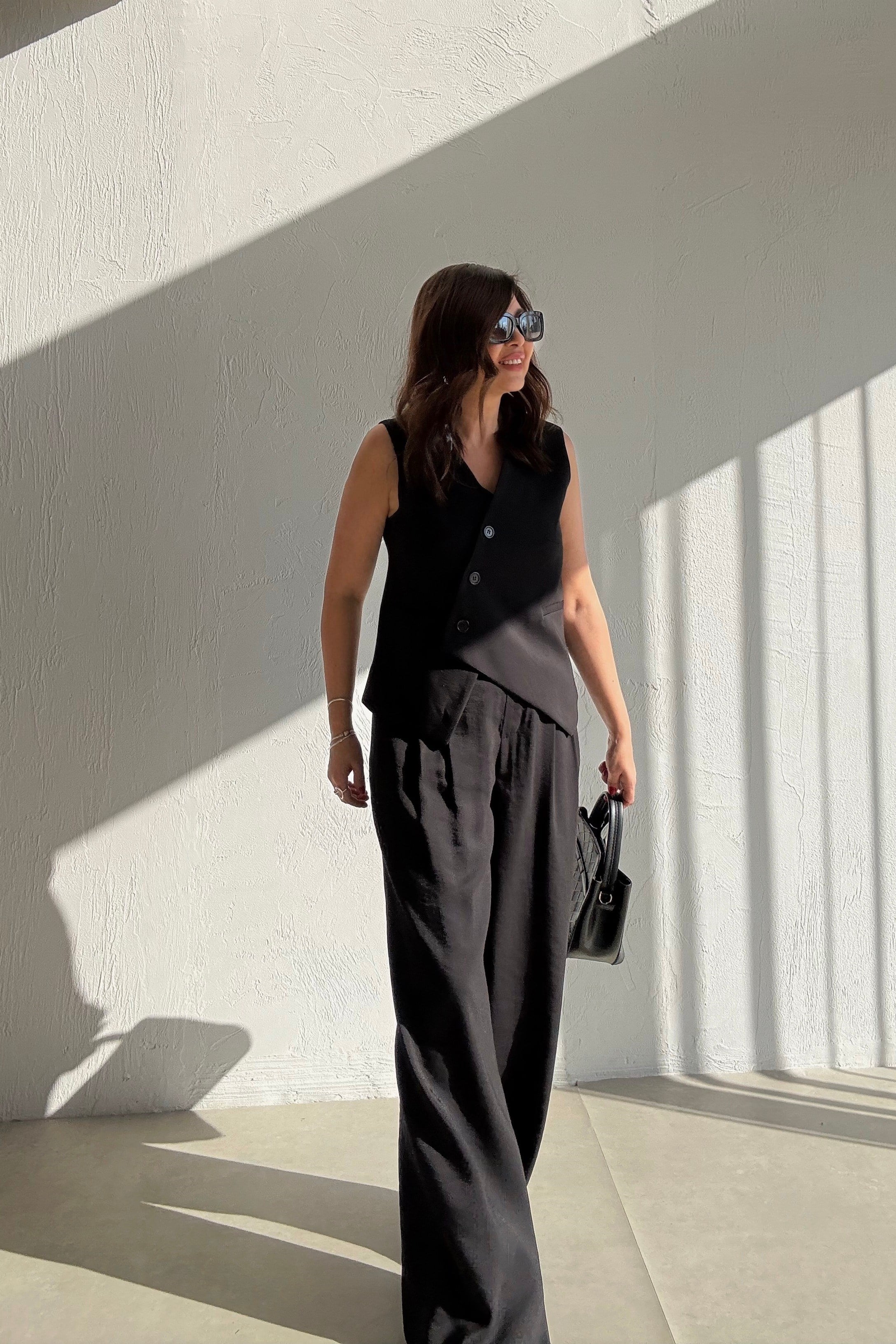 Siyah Asimetrik Yelek Pantolon Takım 