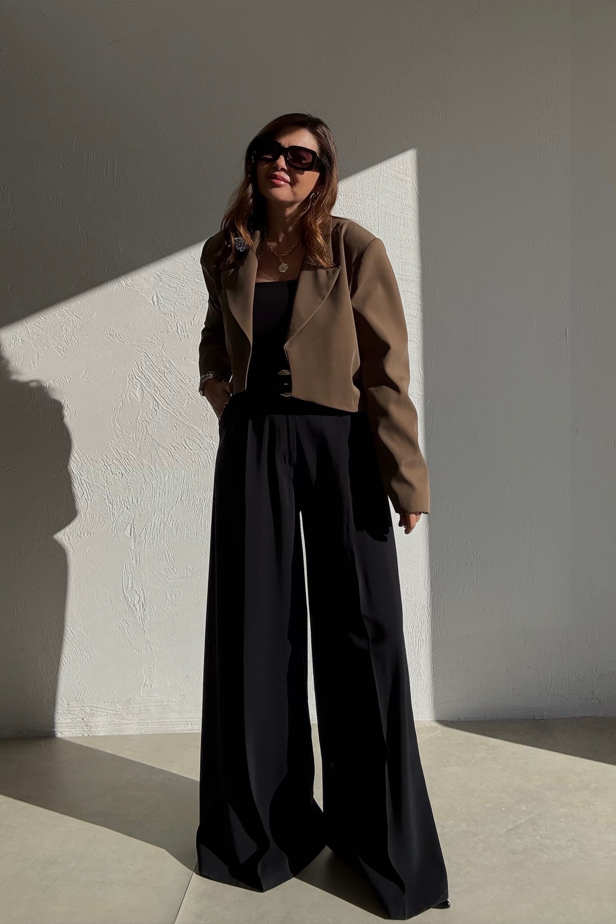 Siyah Bol Paça Kemerli Pantolon 