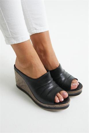 Venüs 2015702Y 310 Siyah Kadın Terlik