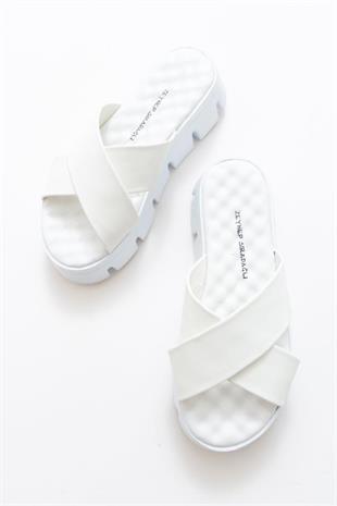 Wella 7658 Beyaz Kadın Terlik