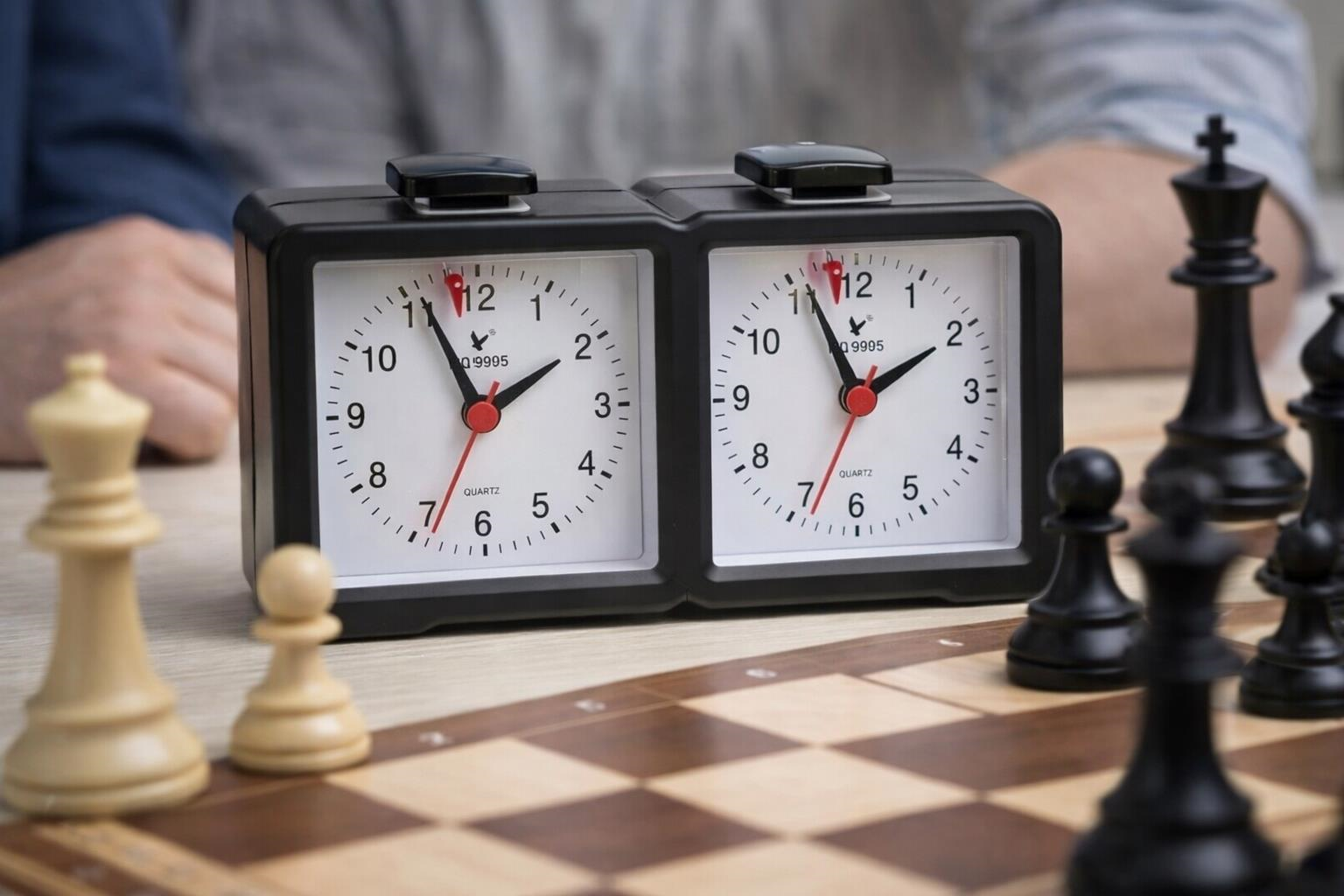 Avessa PQ-9905 Masa Tipi Analog Satranç Saati