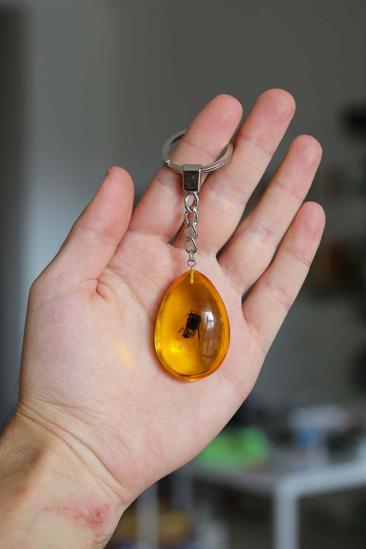 Arı Fosilli Damla Model Anahtarlık