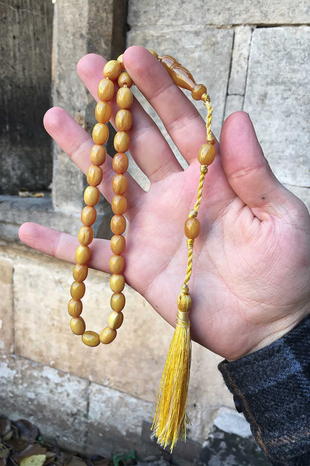 Güzel Çekimli Klasik Özel Püskülleme Kavun Renk Sıkma Kehribar Tesbih