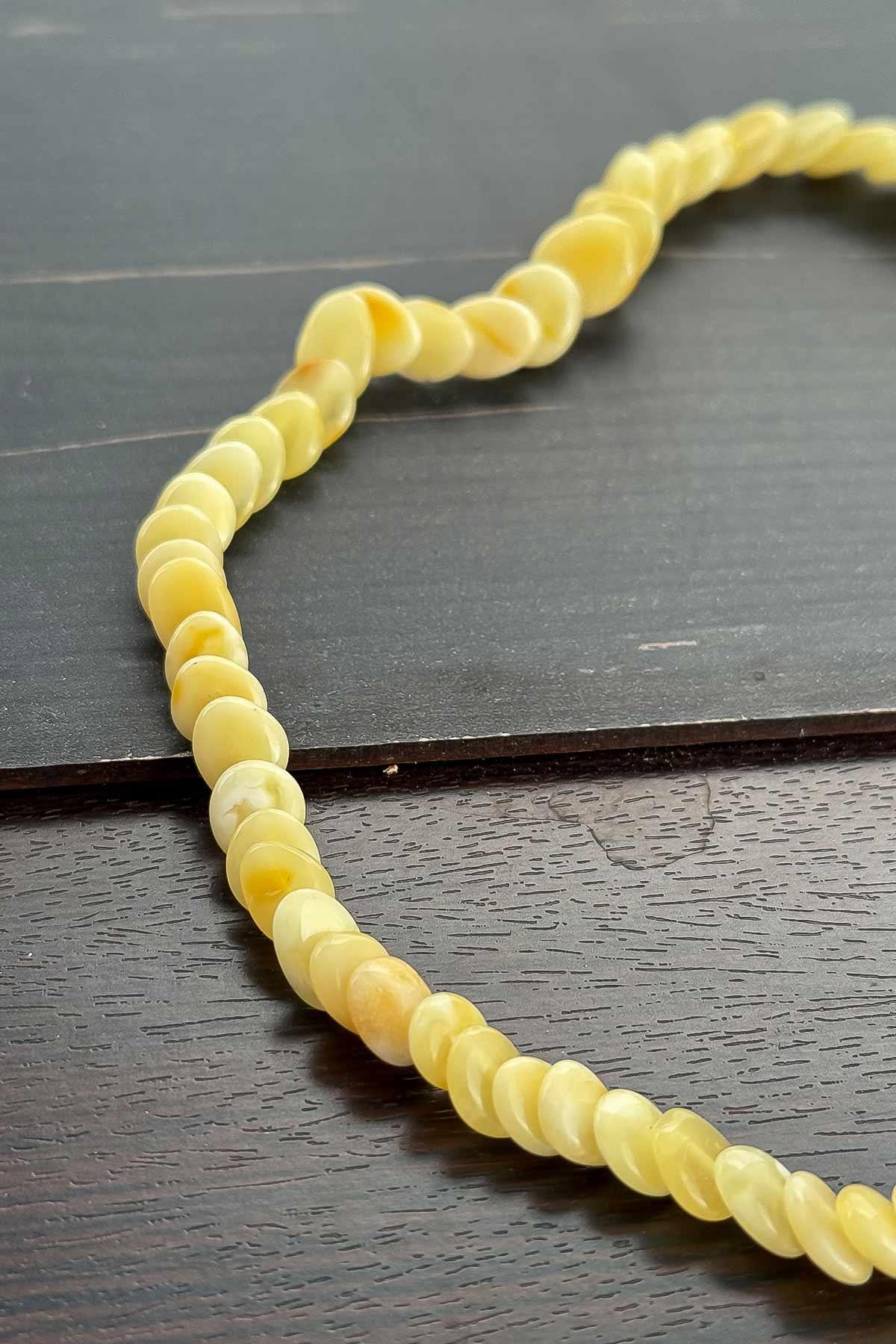 İşçilikli Kaya Damla Kehribar Genç ve Bebek Kolye