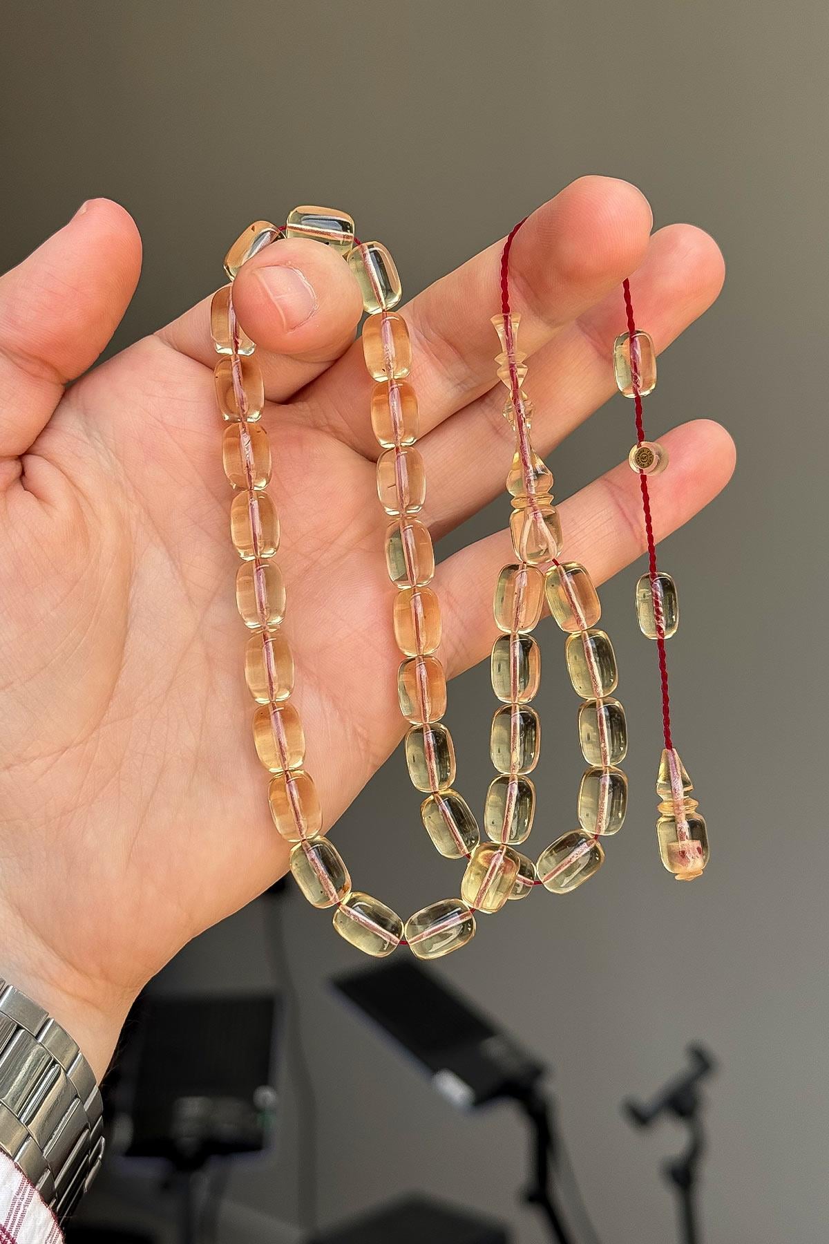 Kadifemsi Çekimiyle Usta İşçilik Şeffaf Ateş Kehribar Tesbih