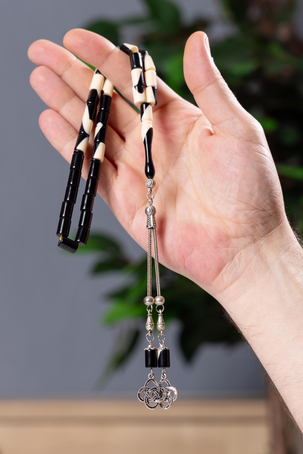 Kesme Tane Çift Koza Püsküllü Siyah Bilardo Tesbih