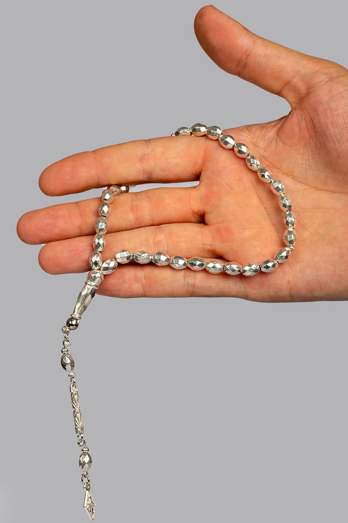 Gümüş Görünümlü Köşegenli Model Metal Tesbih