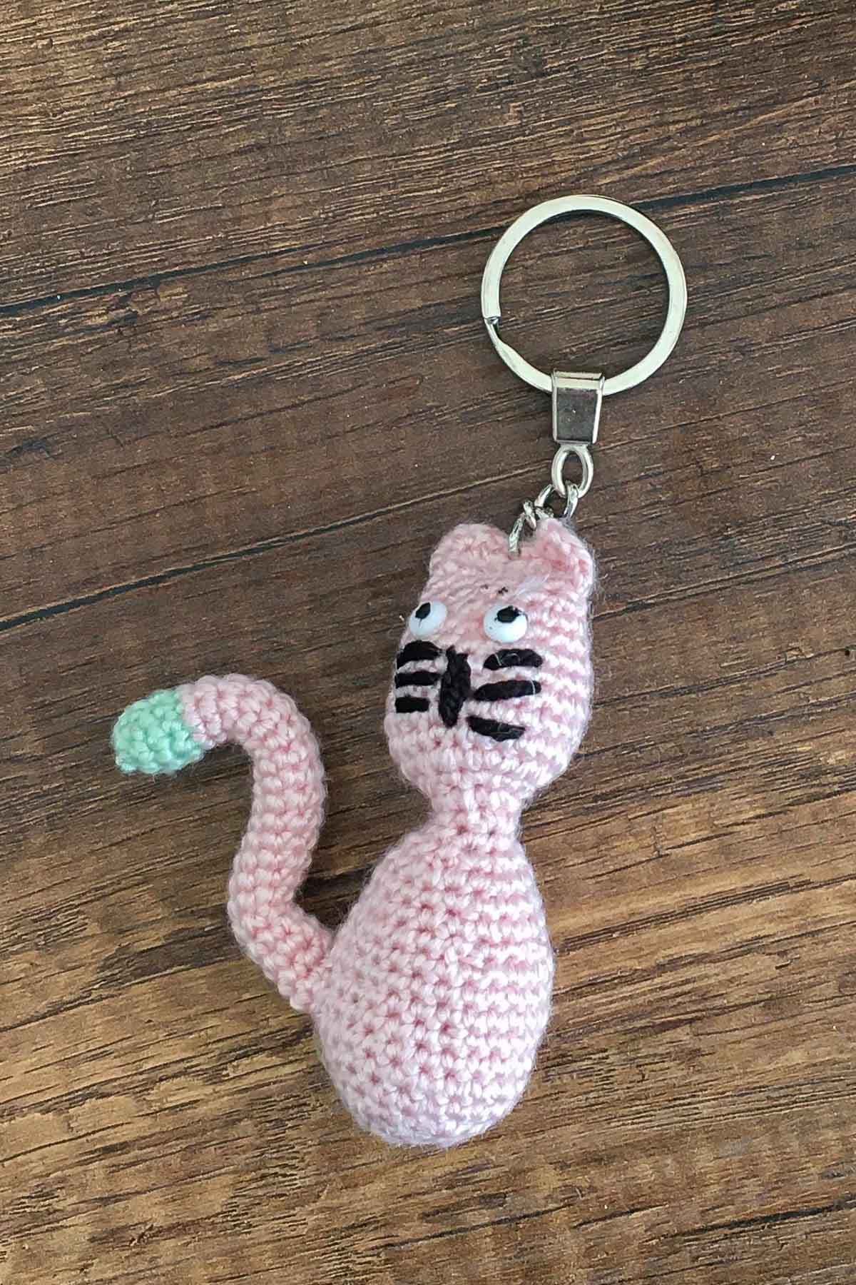 Toz Pembe El Örme İşi Kedi Anahtarlık