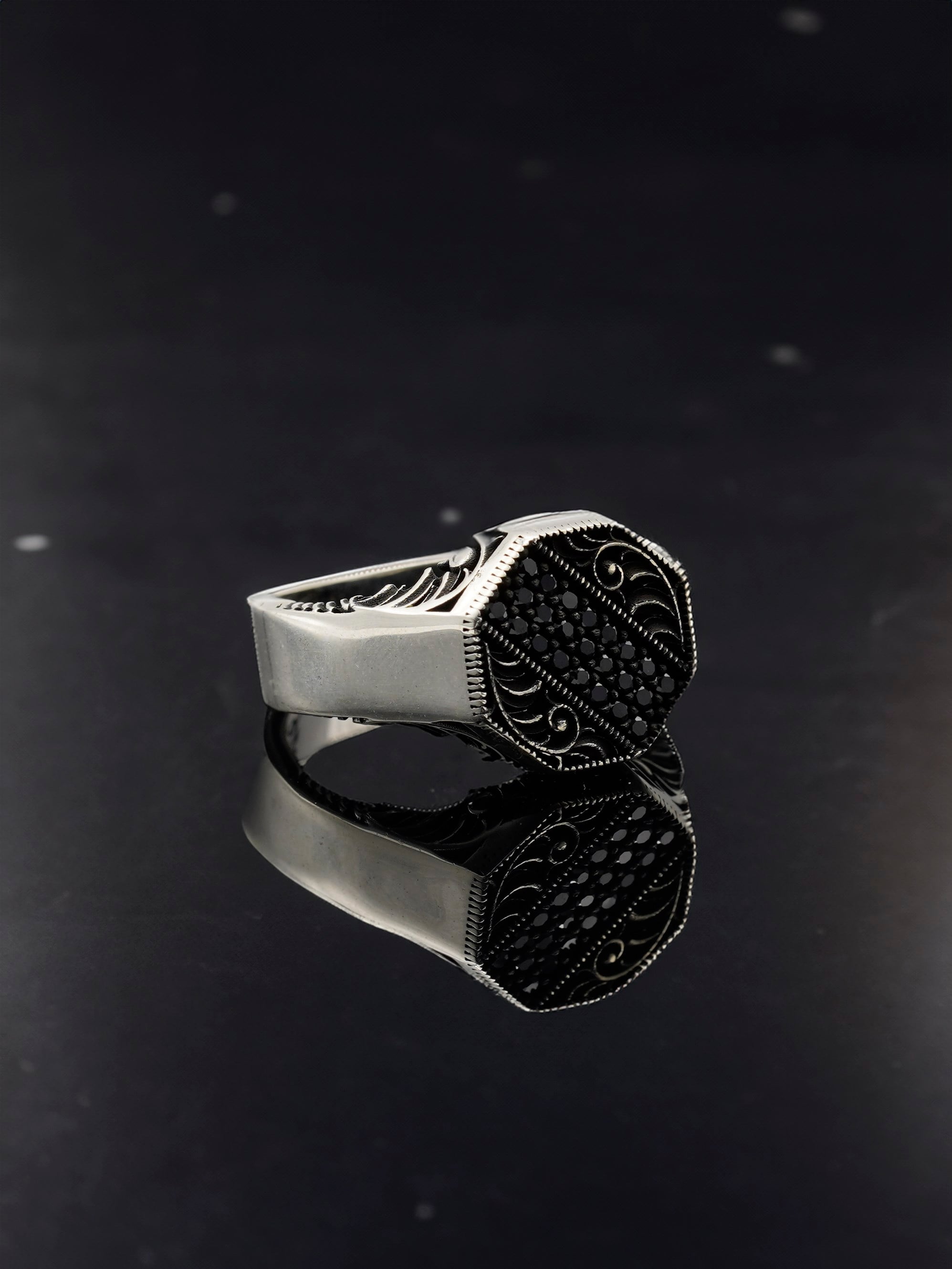 Luxury Minimal Ring
