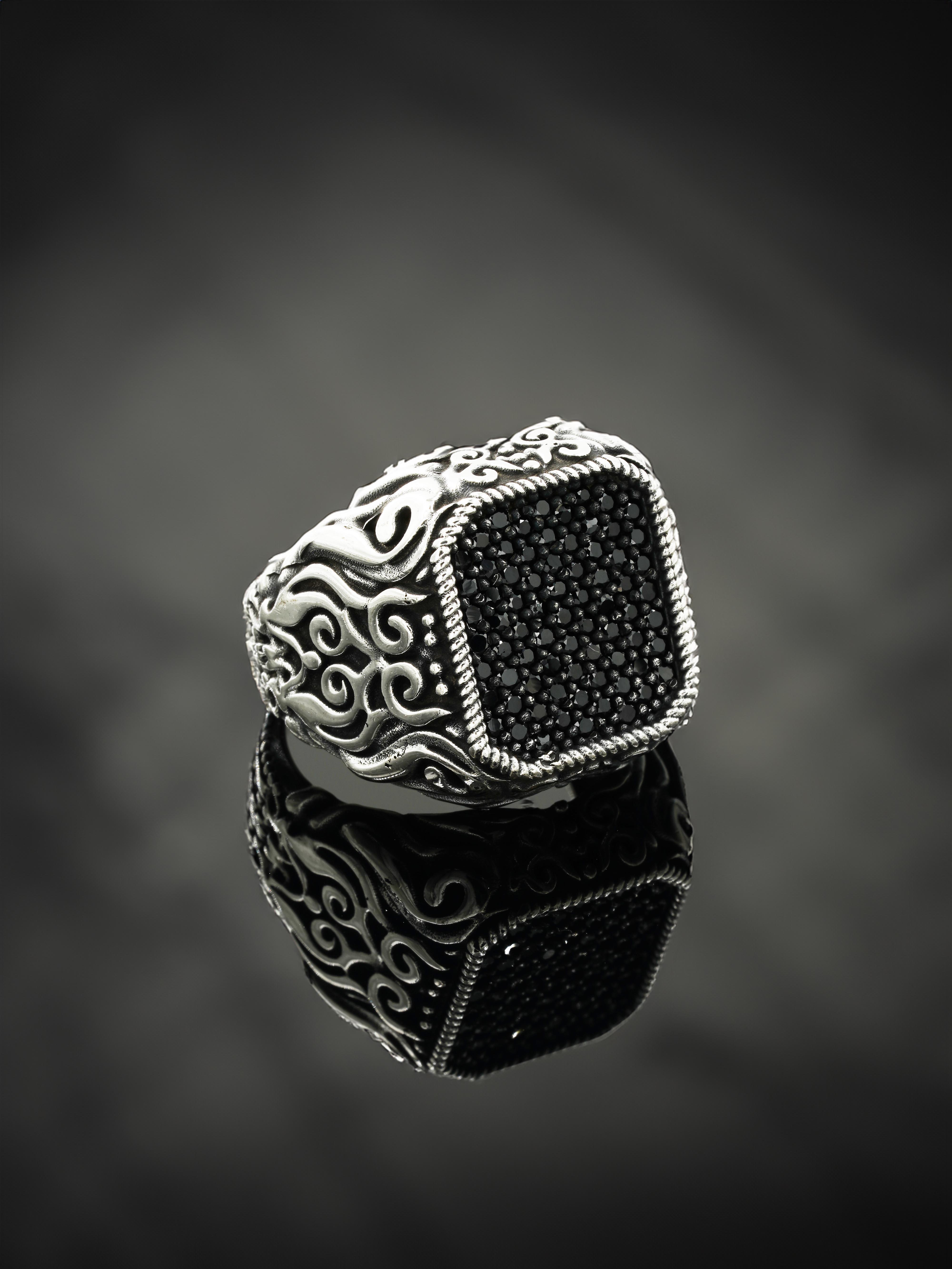 Luxury Stones Ring