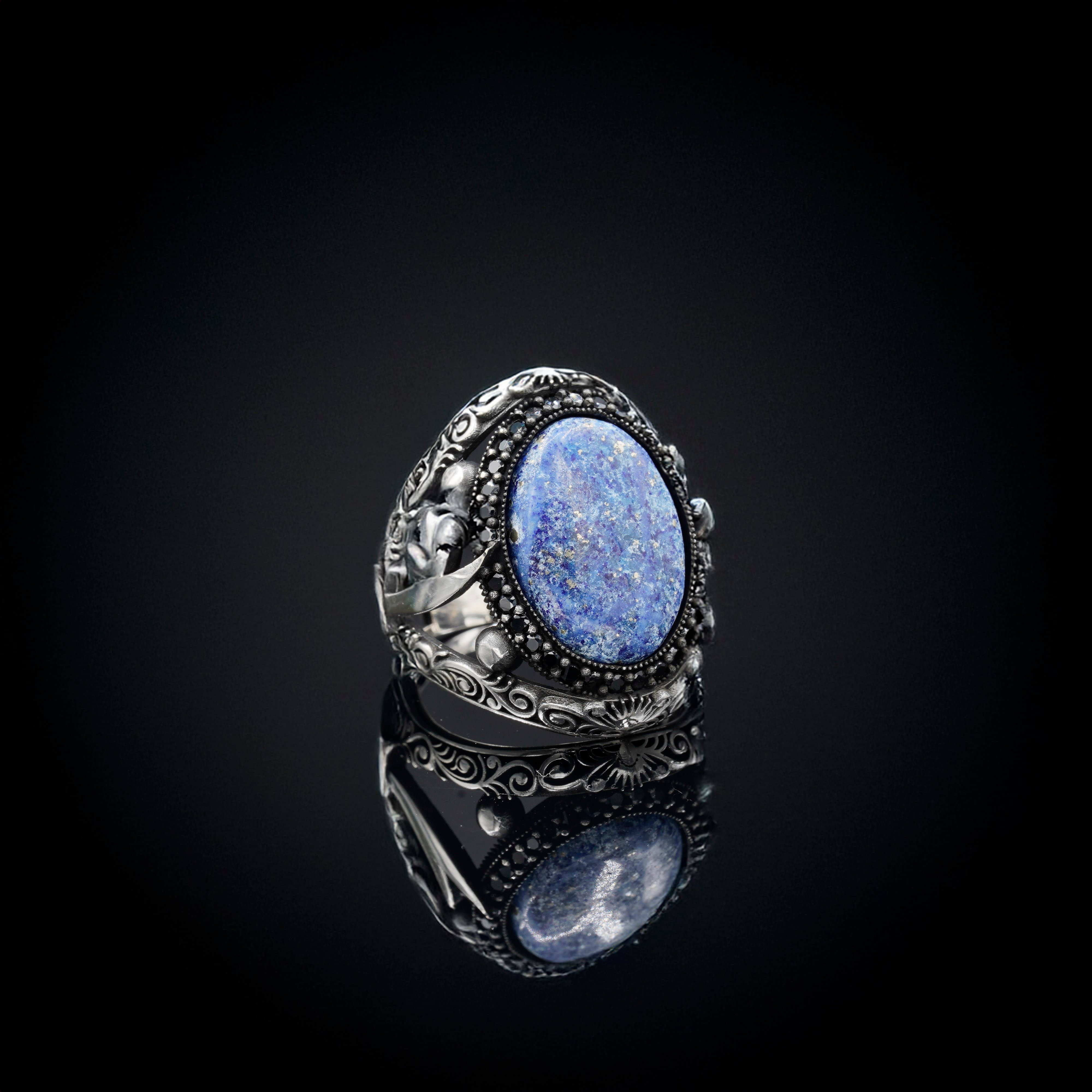 Glamorous Ring