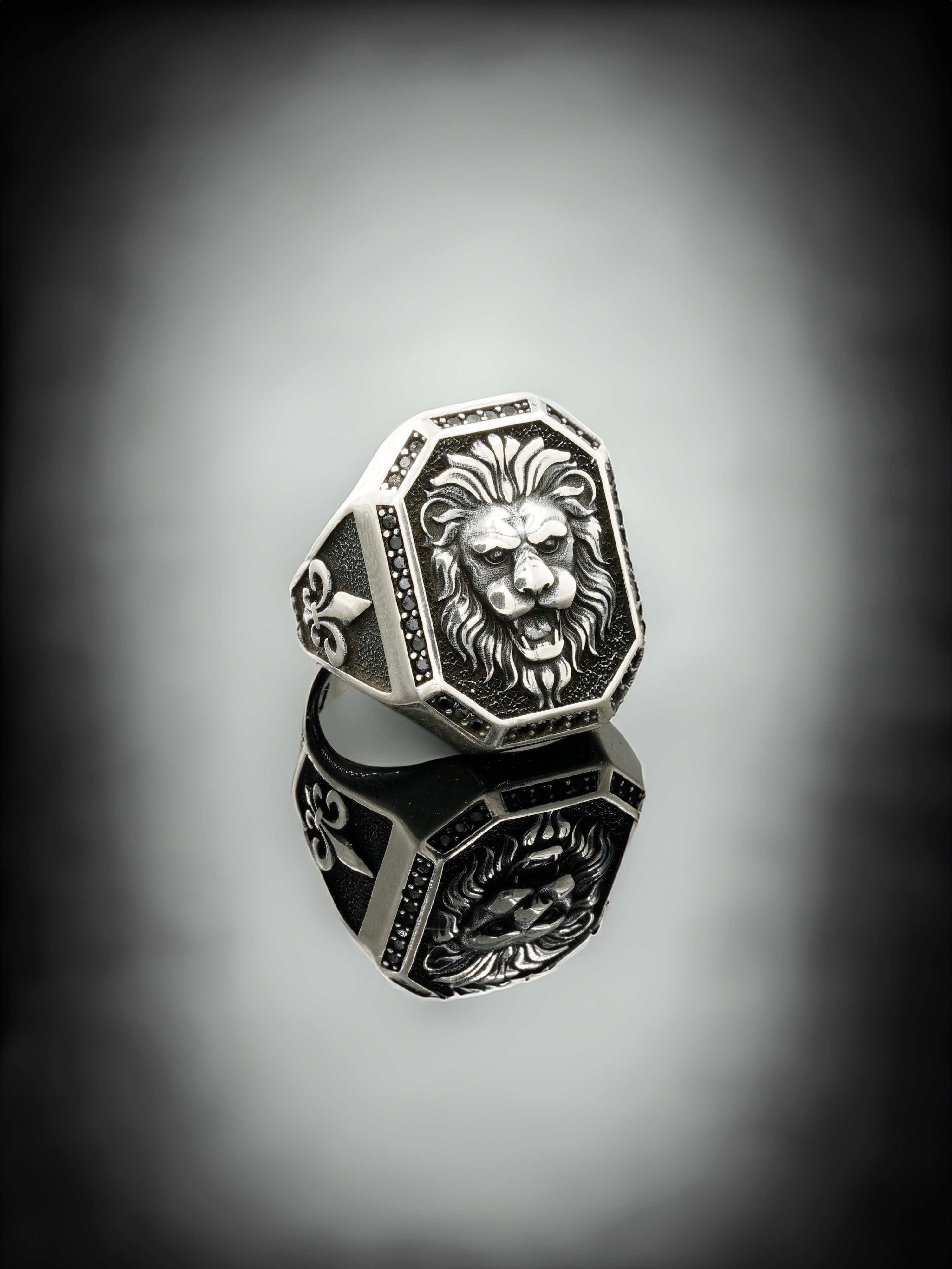 Luxury Lion Ring