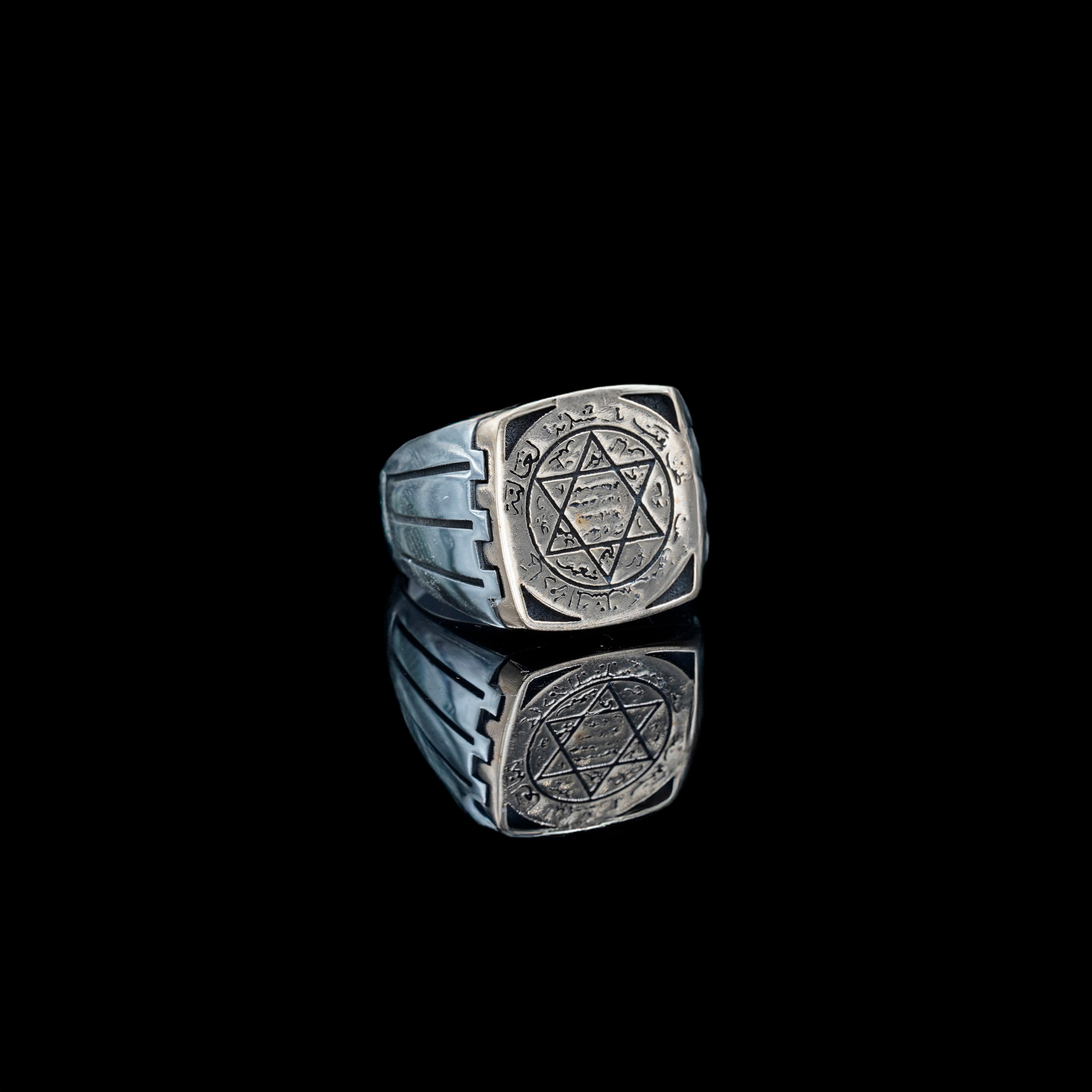 Luxury White Stone Ring