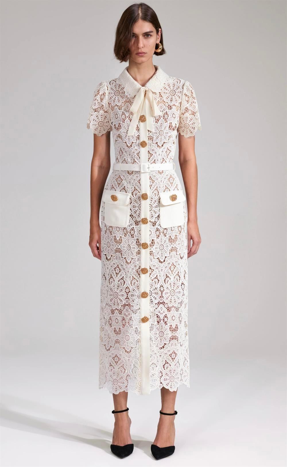 Beyaz Midi Gold Düğmeli Tasarım Elbise