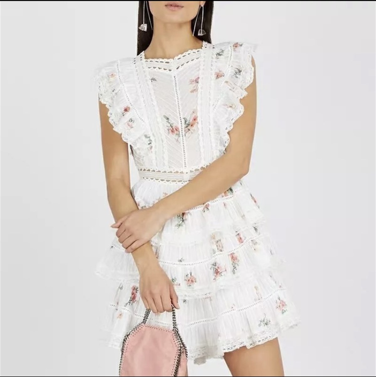 DANTEL DETAY MİNİ TASARIM ELBİSE