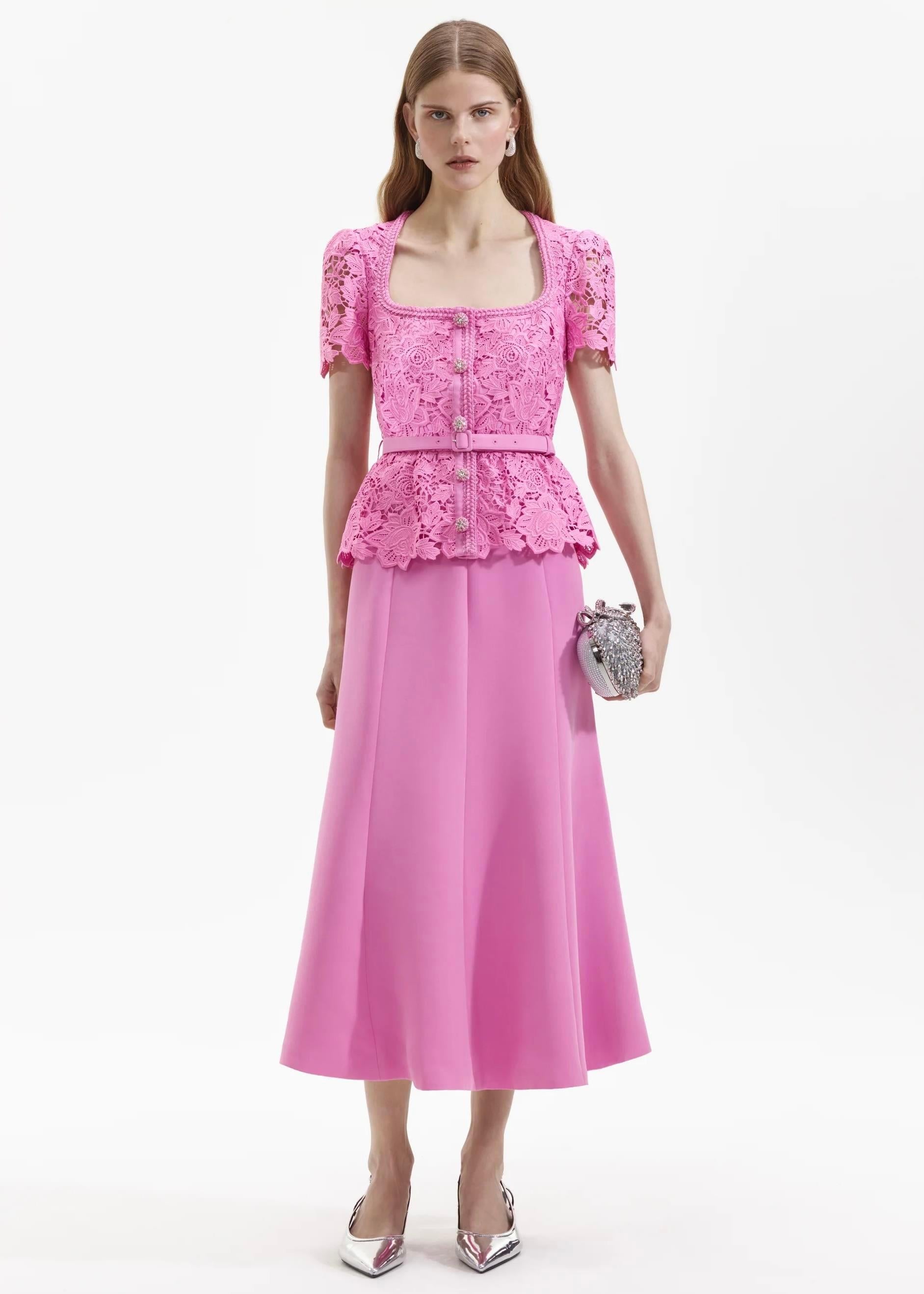 Pembe Kemerli Midi Tasarım Elbise