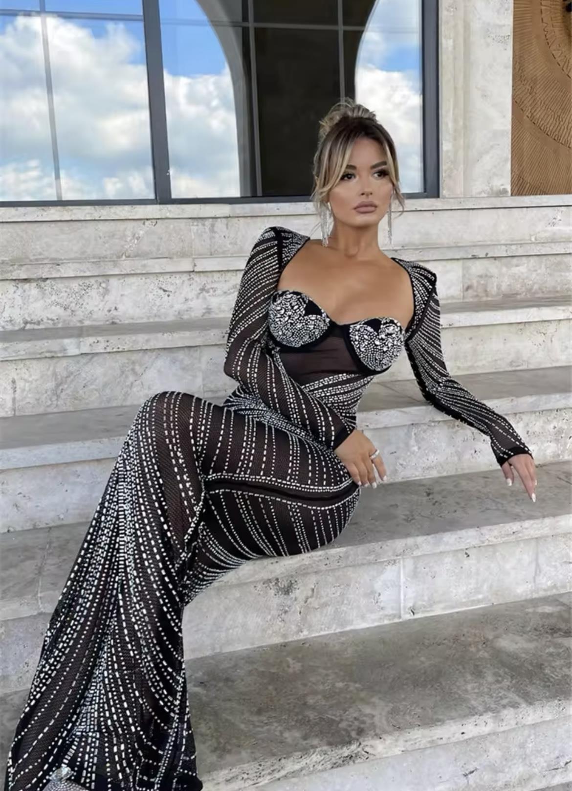 Taş İşleme Siyah Midi Tasarım Elbise