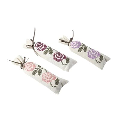 Gül Motifli Kanaviçe Üçlü Lavanta Kesesi