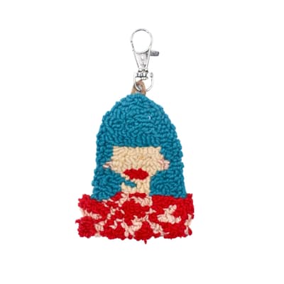 Mavi Saçlı Kadın Punch İşlemeli Anahtarlık