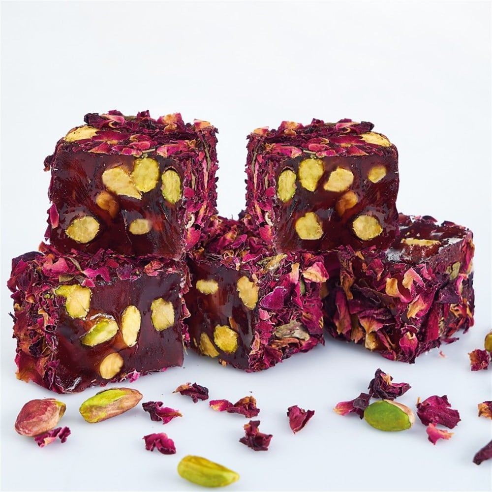 Lokum Atölyesi rose-petal-covered Turkish delight