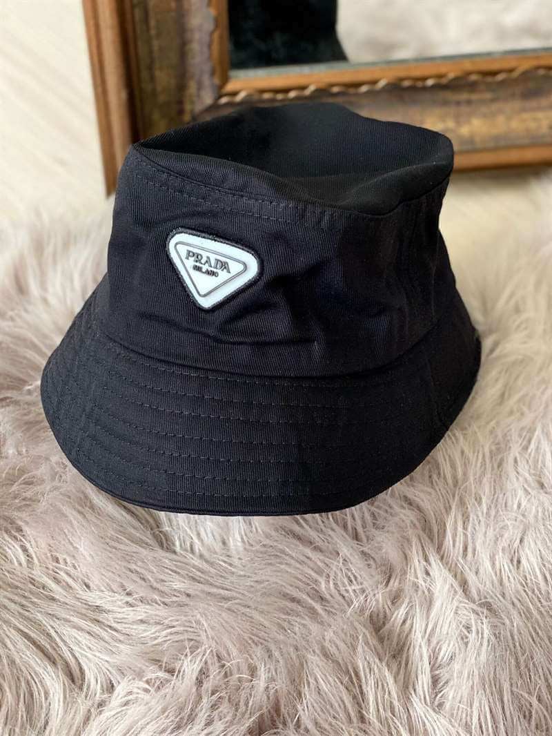 Siyah Prada Bucket Şapka - Chamakh Butik