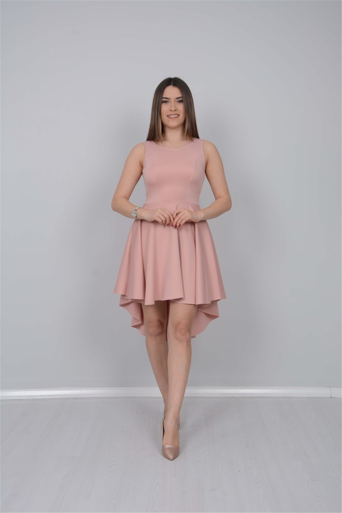 فستان قصير من الامام - وردي | Giyim Masalı