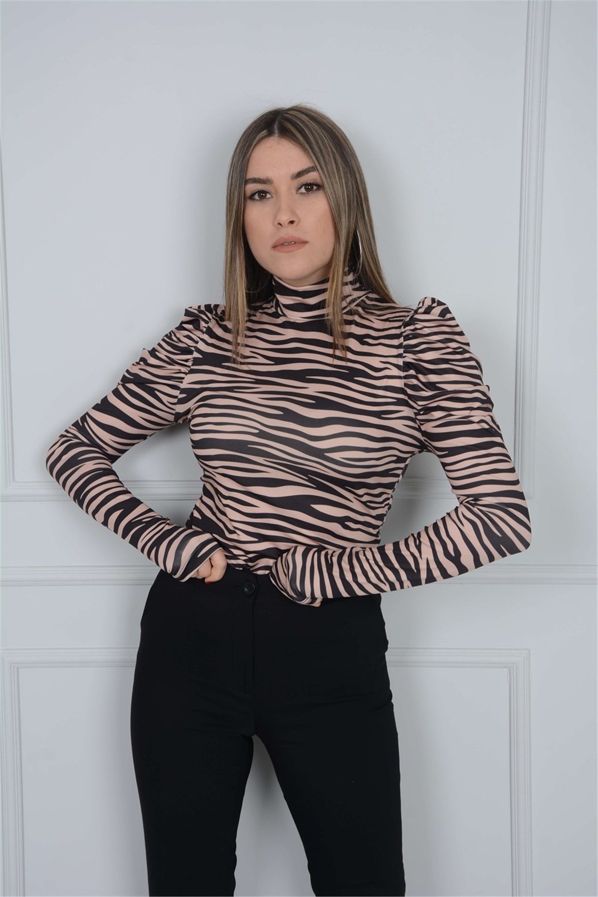 Zebra Patterned Blouse - Brown | Giyim Masalı