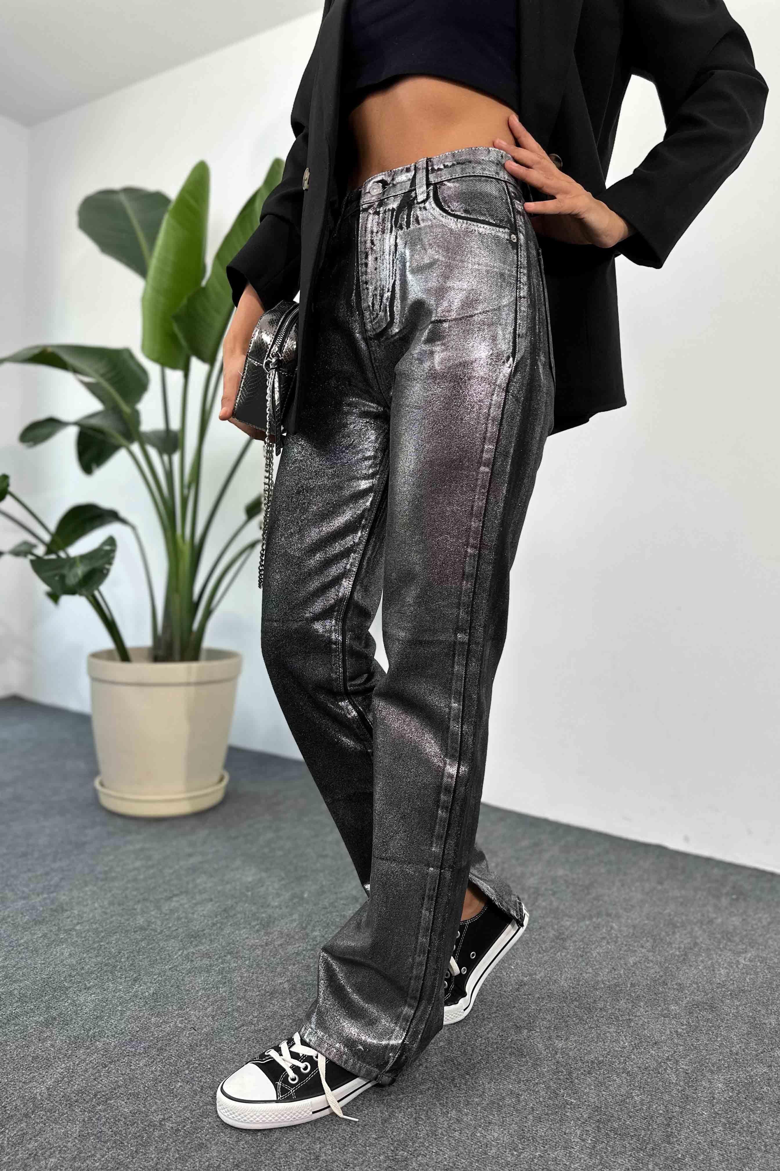 Premium Kalite Silver Sim Detaylı Paçası Yırtmaçlı Kadın Jean Pantolon Siyah  - Butik Gardrop