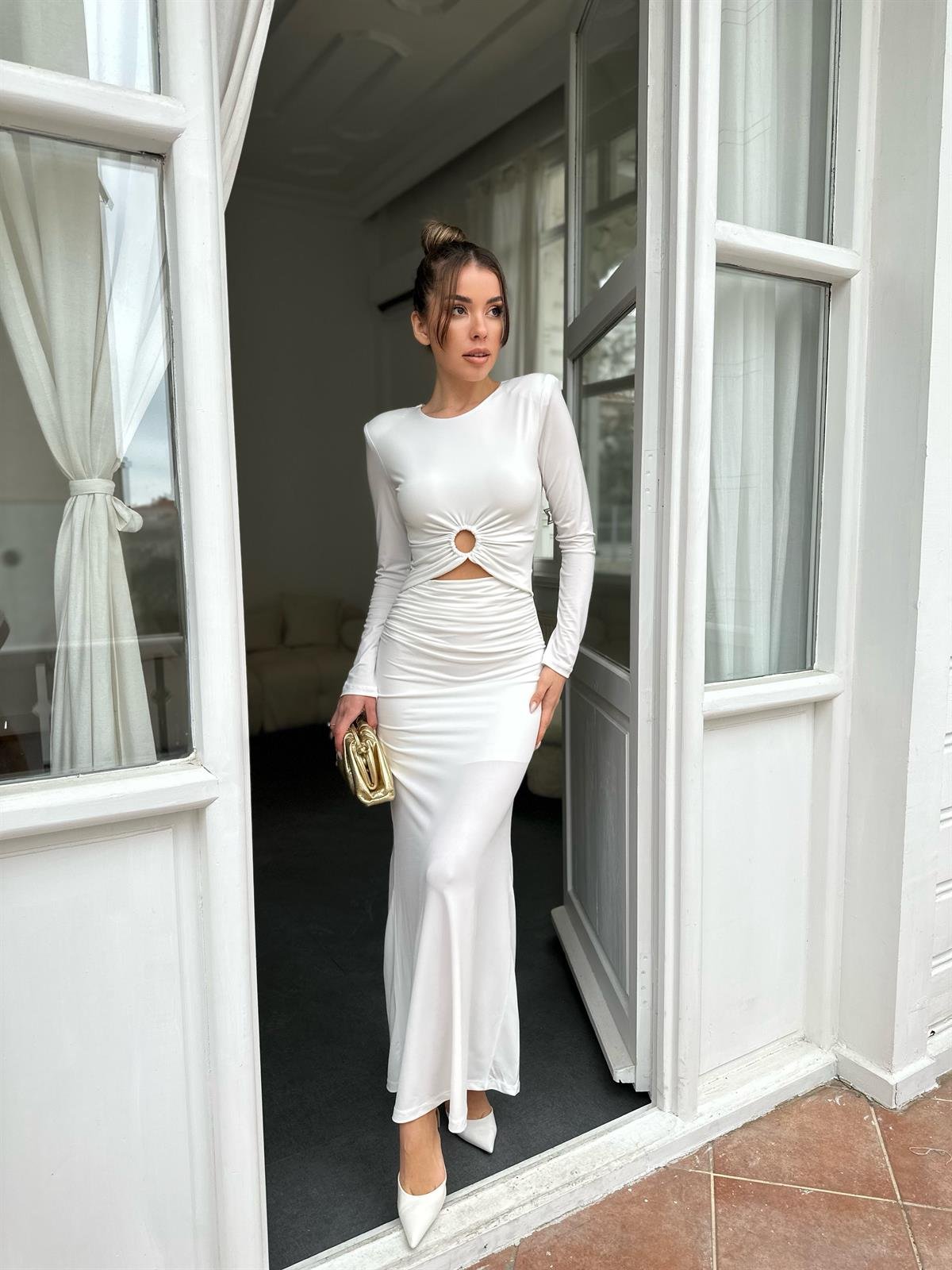 Beyaz Yarım Astar Vatkalı Elbise-Bolesa Suadiye