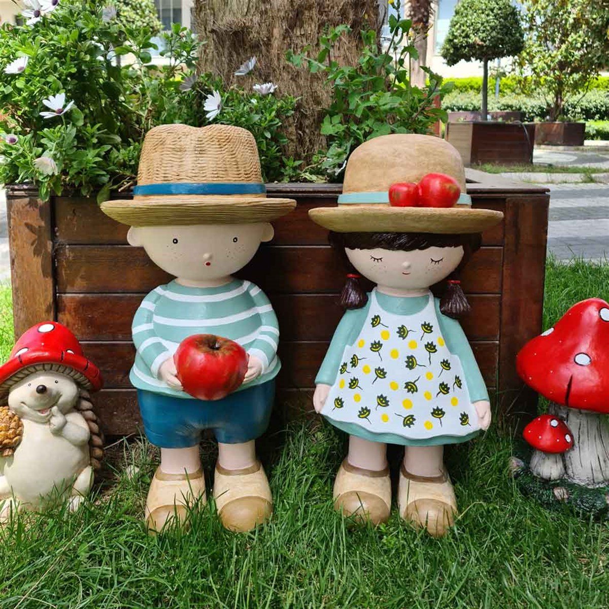 Şapkalı Şirin Çocuklar Bahçe Heykel Seti I Ella Sanat