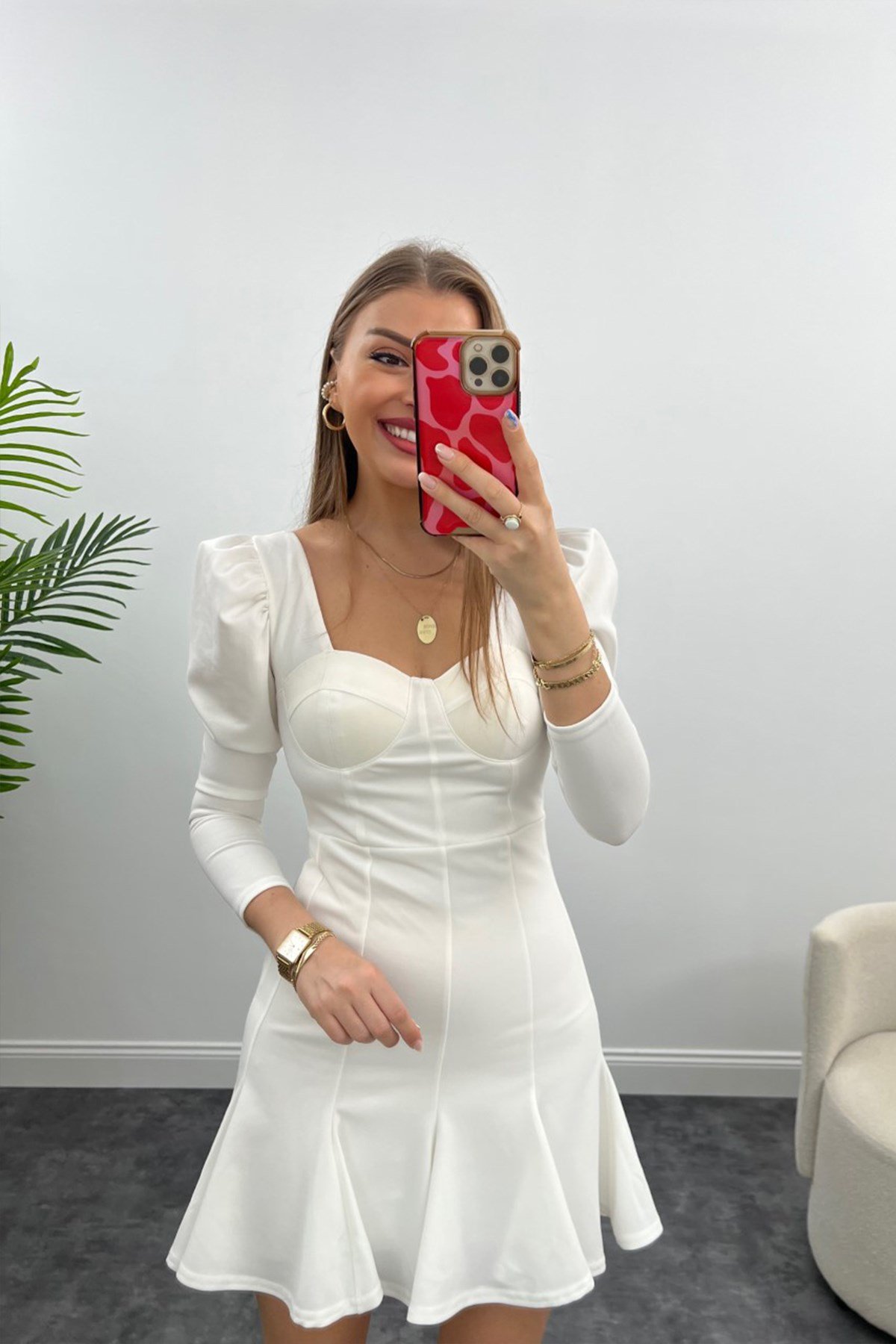 Lüx Kalite Göğüsleri Cuplu Tasarım Prenses Kol Elbise Beyaz