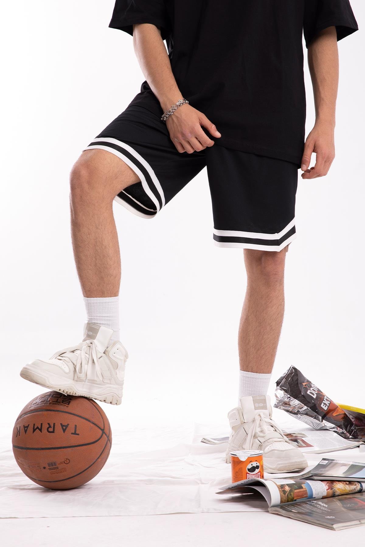 Siyah Şerit Detaylı Basketbol Şort - Flaw Wear