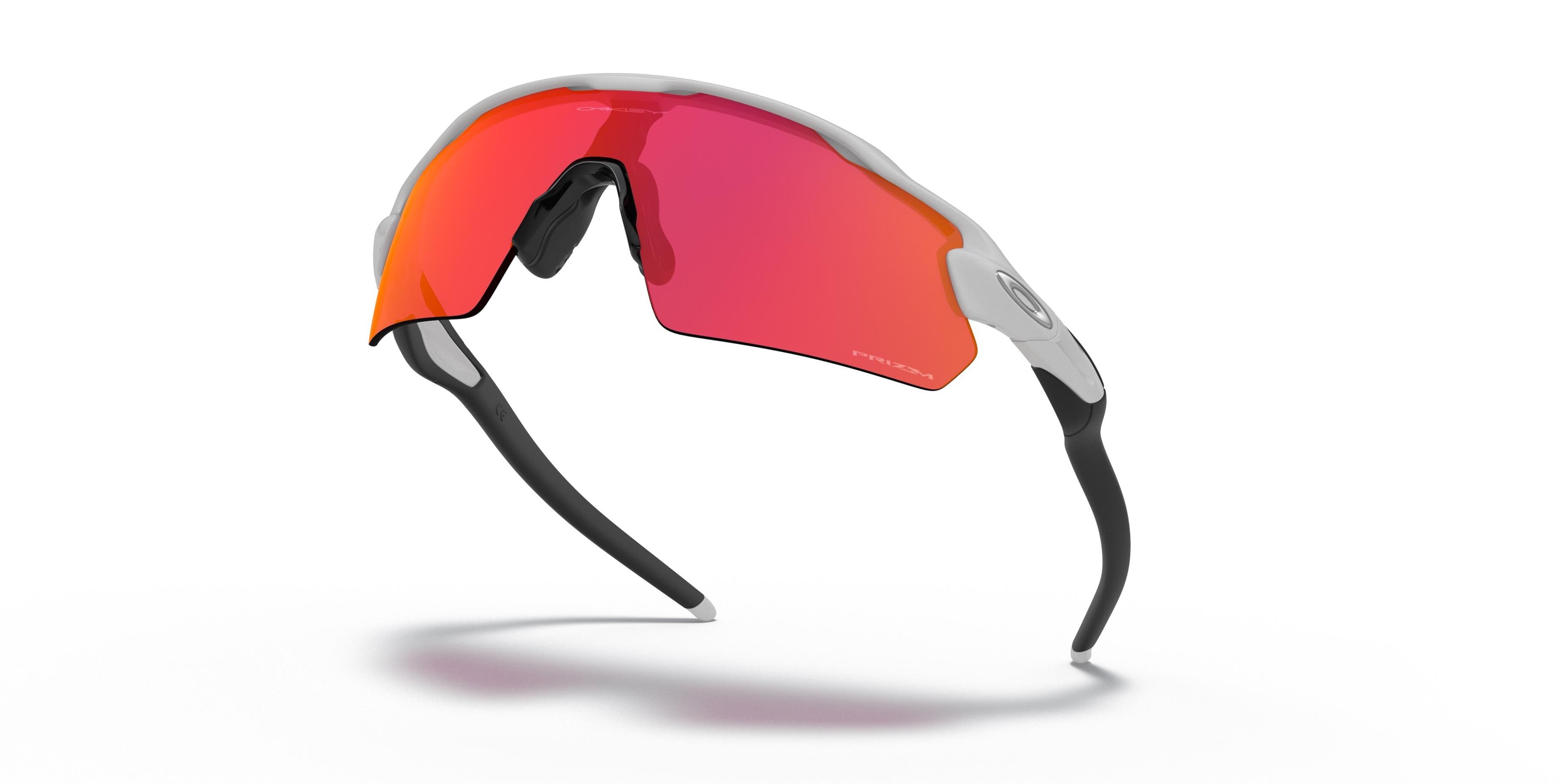 Adad nya Optik OAKLEY OO 9211 921104 38 UN SEX Sunglasses