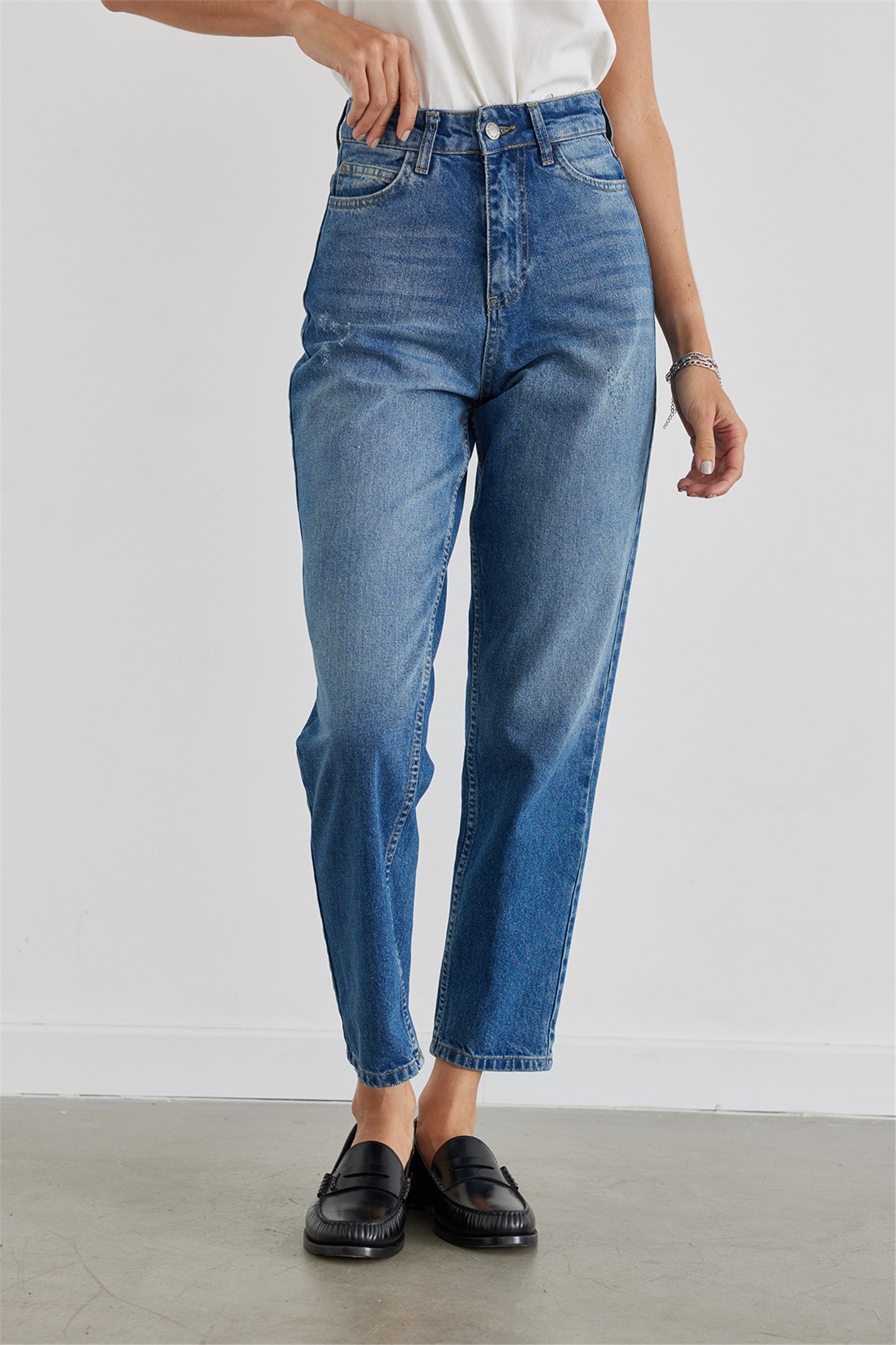 Light Blue Mom Jeans | Suud Collection