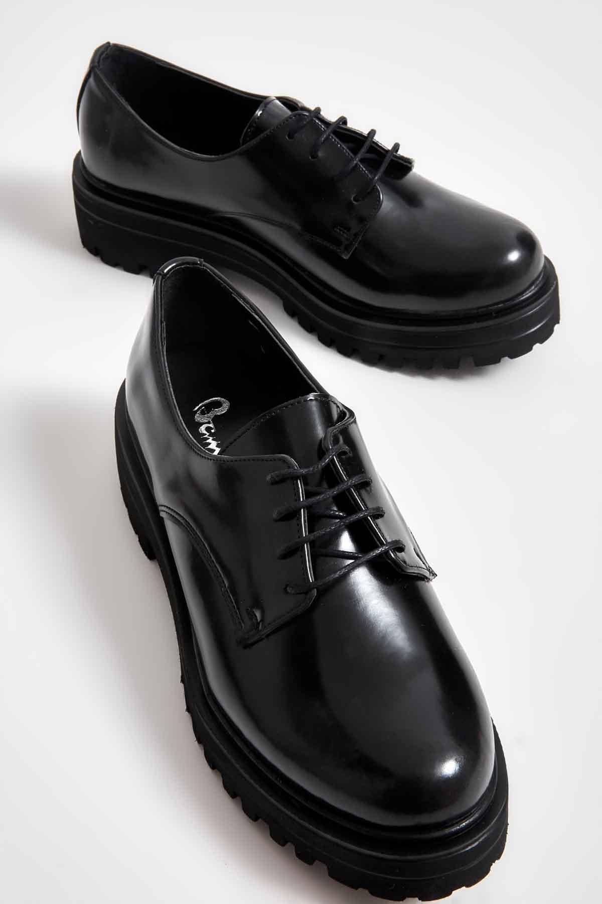 Siyah Açma Kadın Oxford Ayakkabı M0538011874